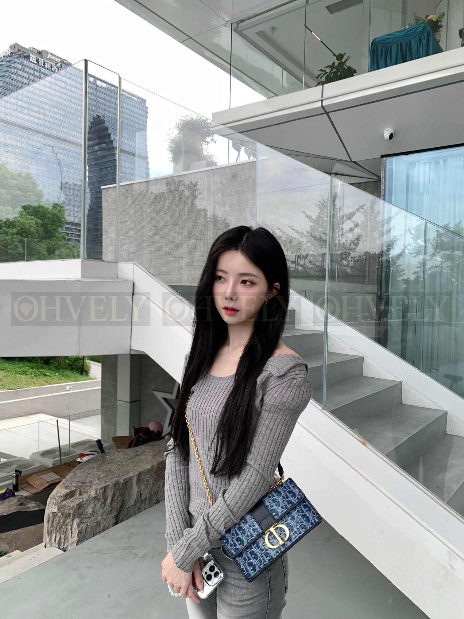 디올 데님 자카드 30몽테인 이스트웨스트 체인백 상품 썸네일