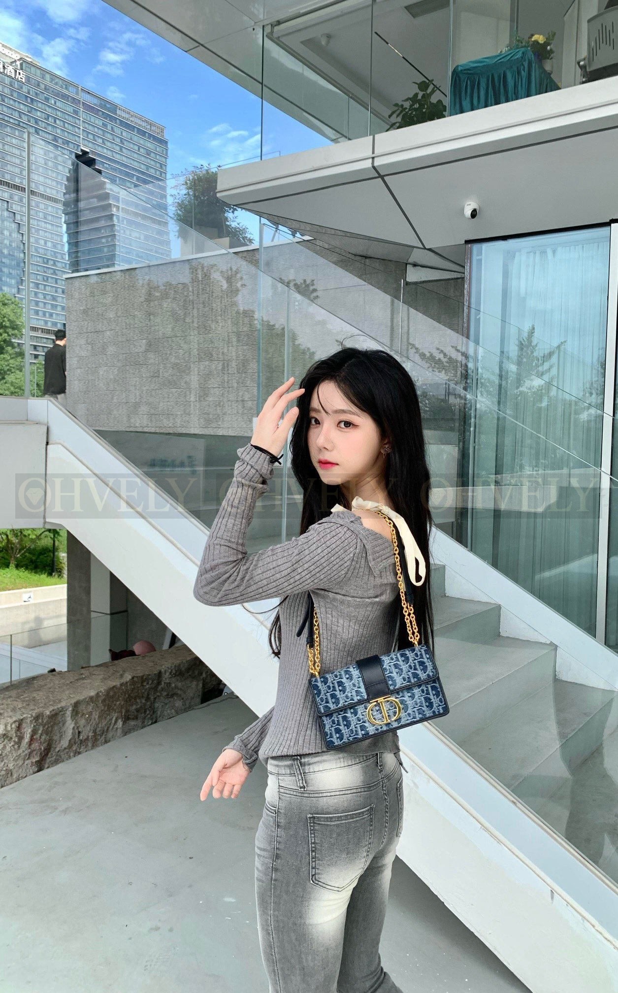 디올 데님 자카드 30몽테인 이스트웨스트 체인백 상품 썸네일