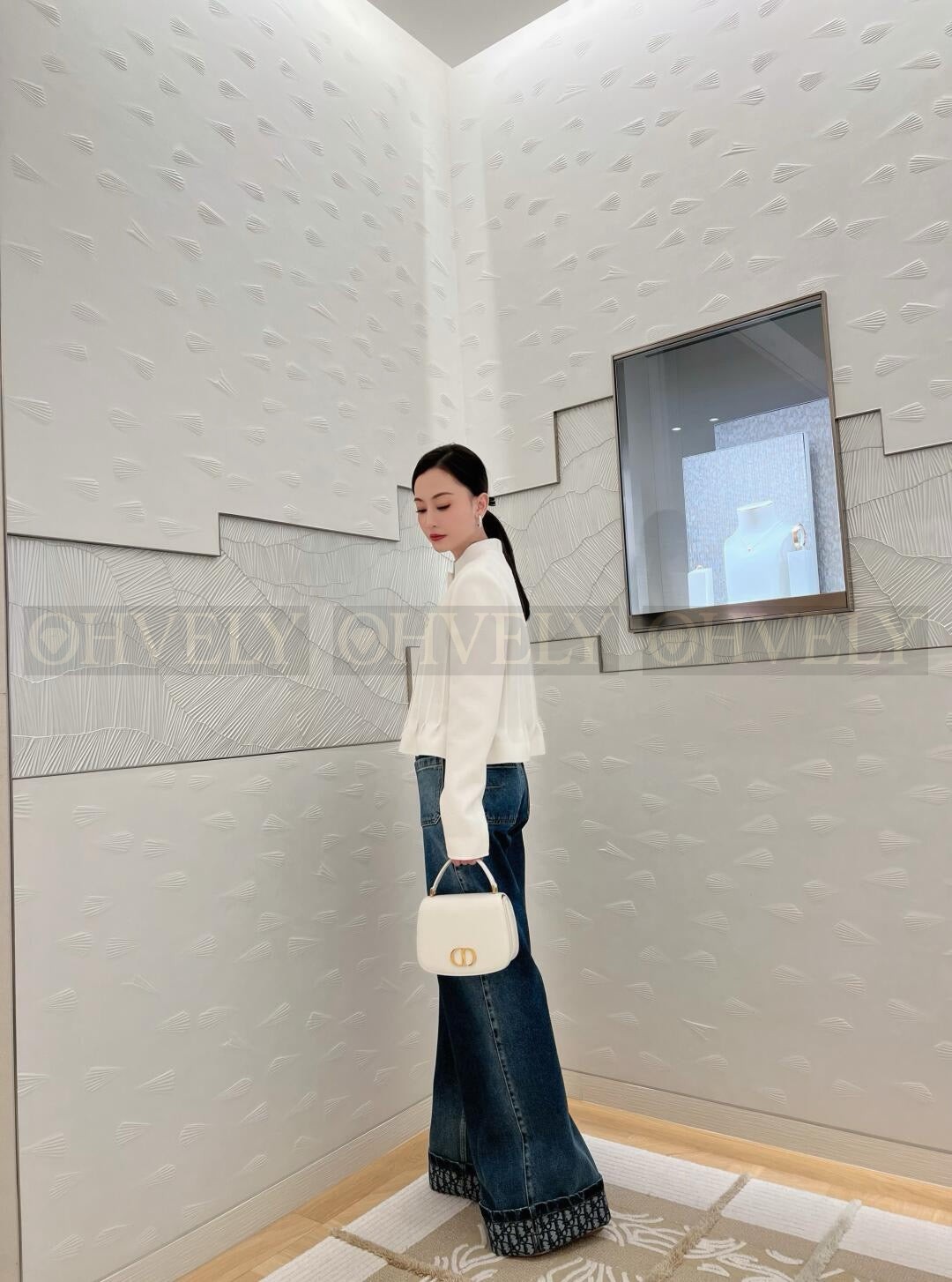 디올 30 몽테인 에비뉴 미디엄 탑 핸들백 상품 썸네일
