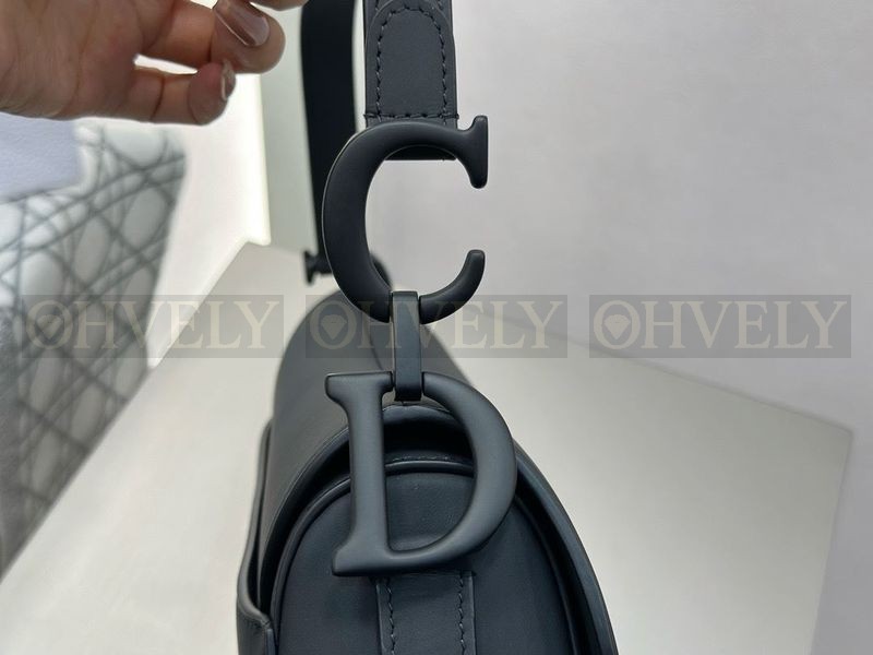 디올 블랙 매트 새들백 상품 썸네일