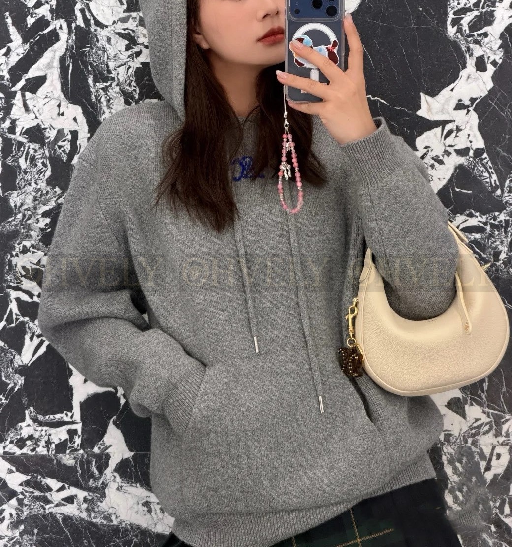 【 ZP 】Celine 2025 니트 후드 (매장가 450만원) 상품 썸네일
