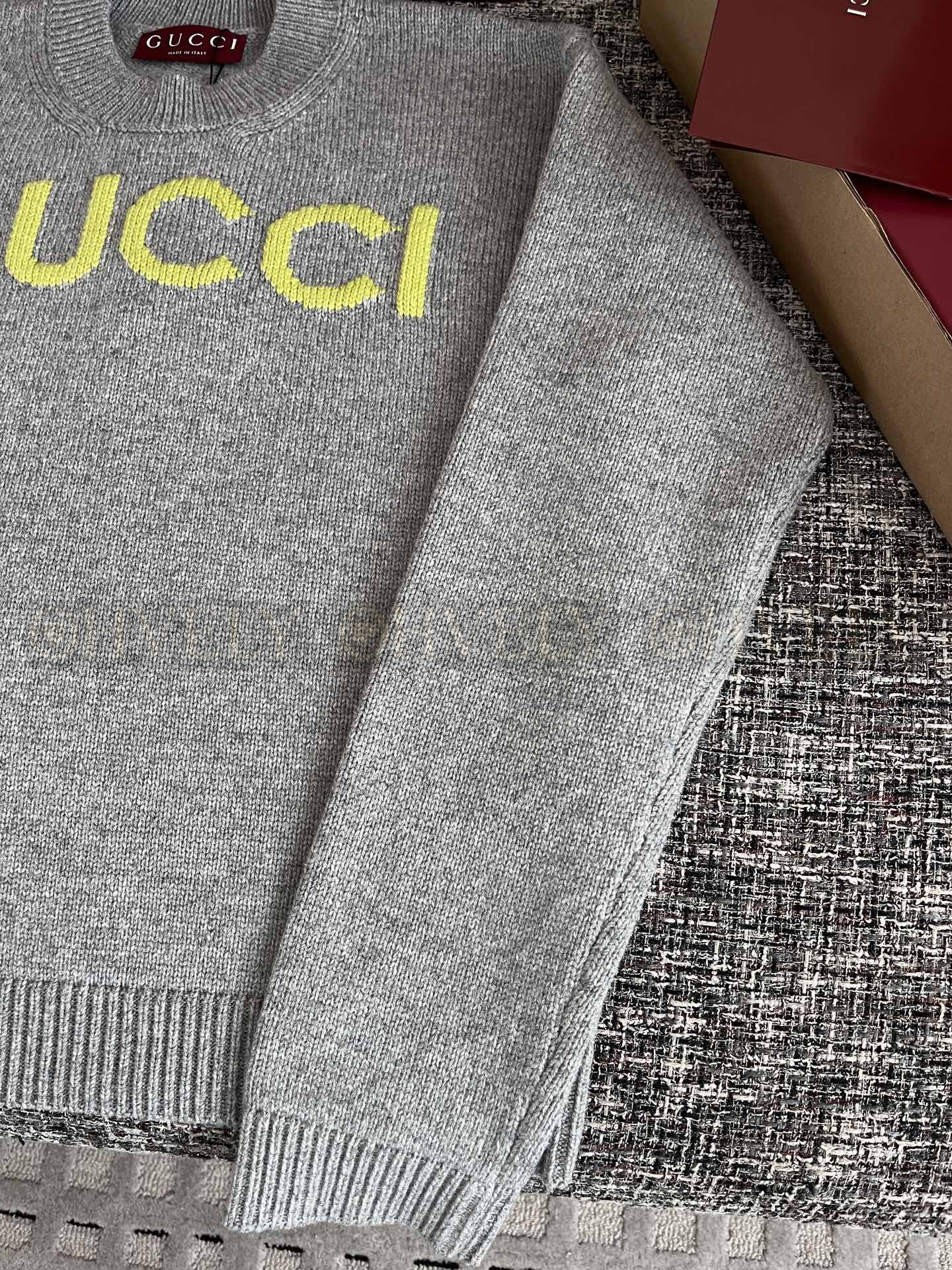 【 ZP 】Gucci 2025 모직 긴팔 (매장가 220만원) 상품 썸네일