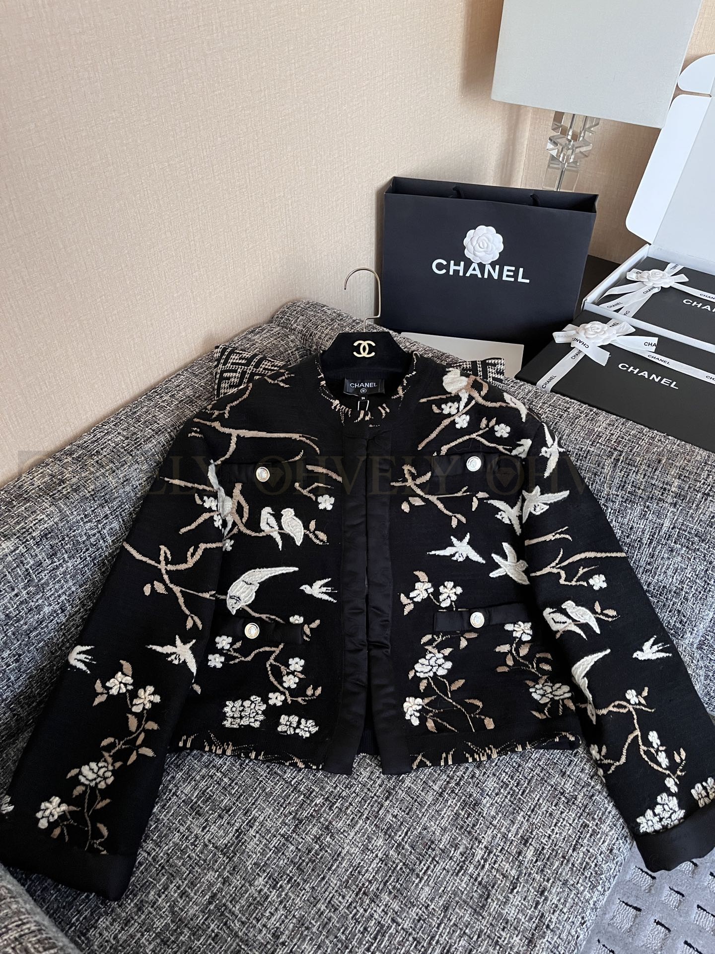 【 ZP 】CHANEL 2025 자켓 (매장가 1560만원) 상품 썸네일