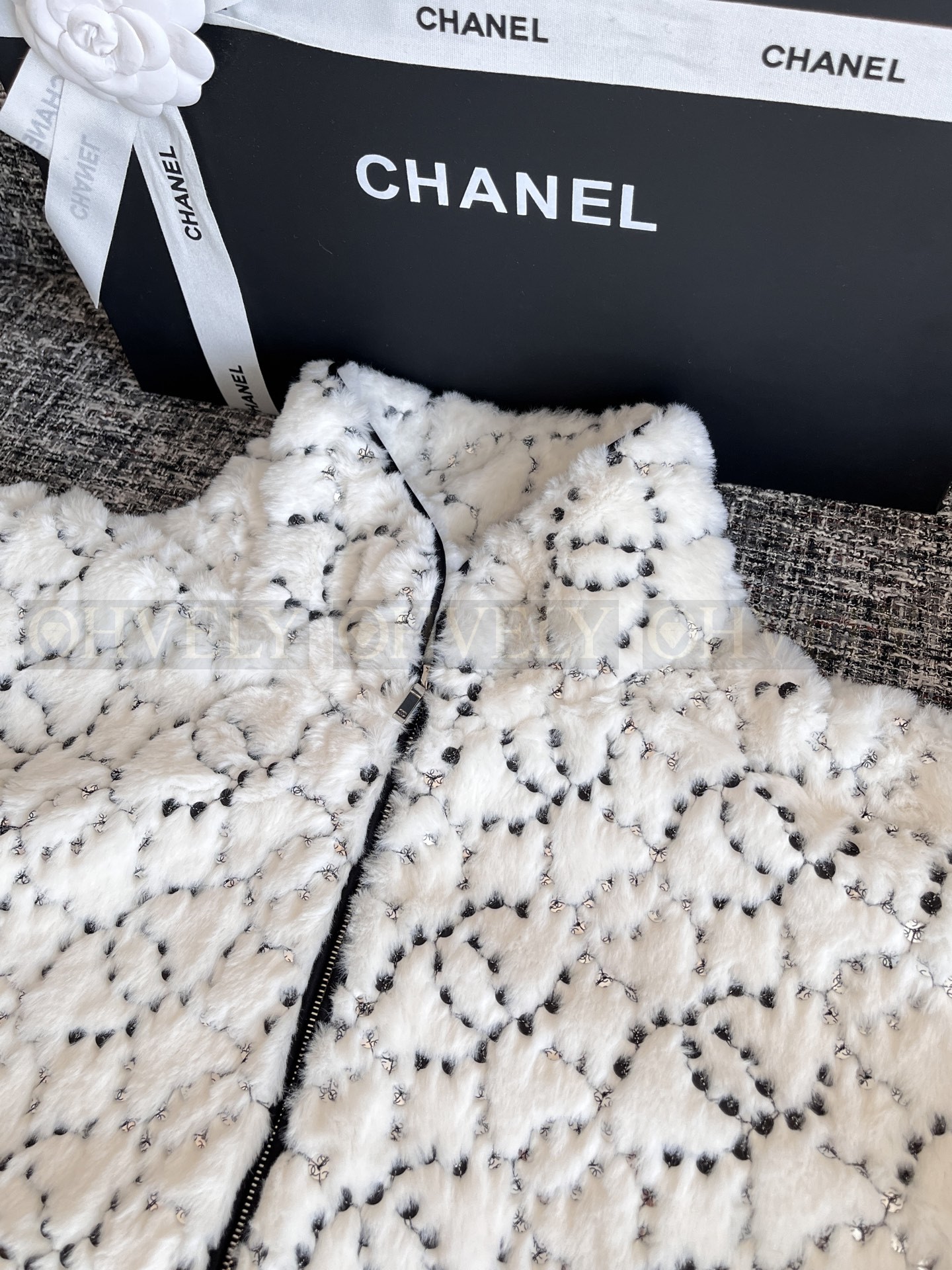 【 ZP 】CHANEL 2025 코트 (매장가 1010만원) 상품 썸네일