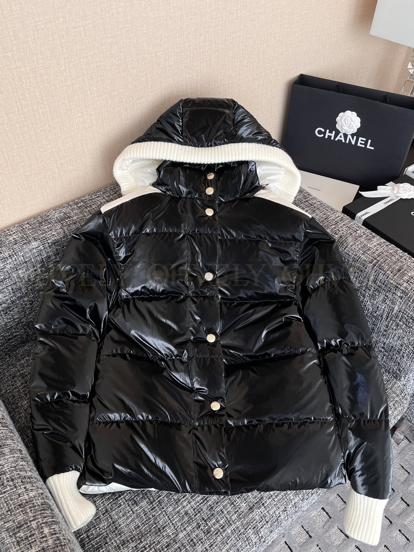 【 ZP 】CHANEL 2025 패딩 (매장가 1200만원) 상품 썸네일