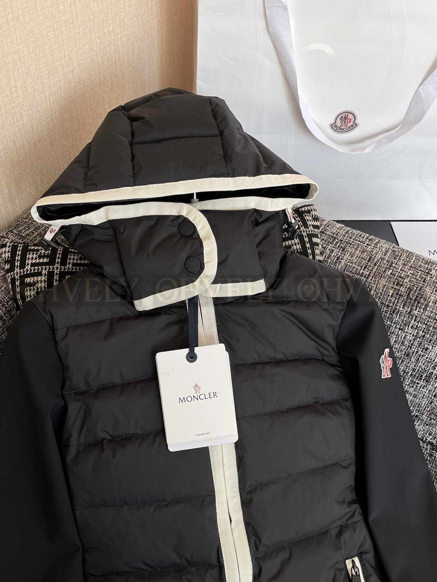 【 ZP 】Moncler 2025 패딩 (매장가 186만원) 상품 썸네일