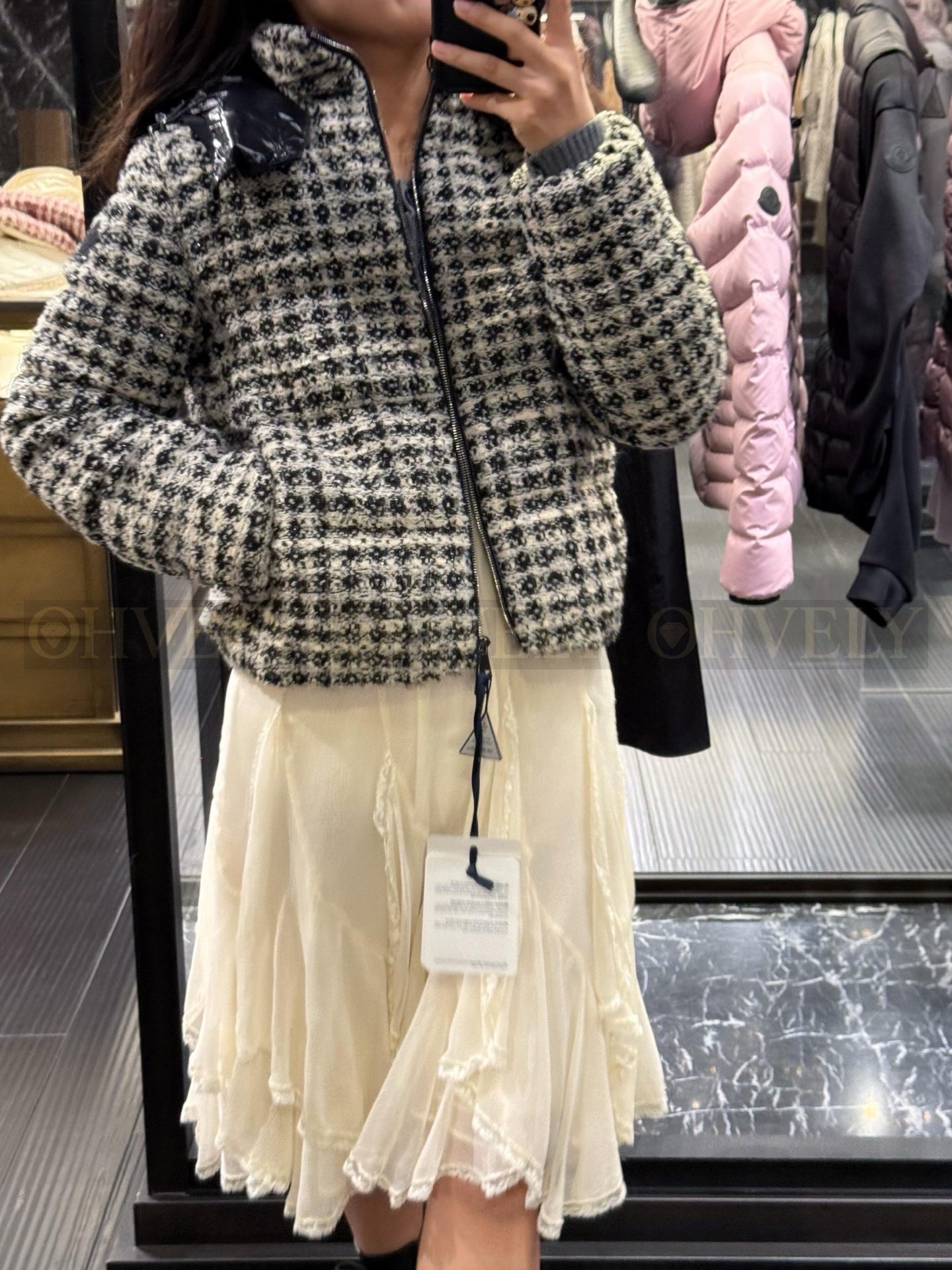 【 ZP 】Moncler 2025 F/W 패딩 (매장가 390만원) 상품 썸네일