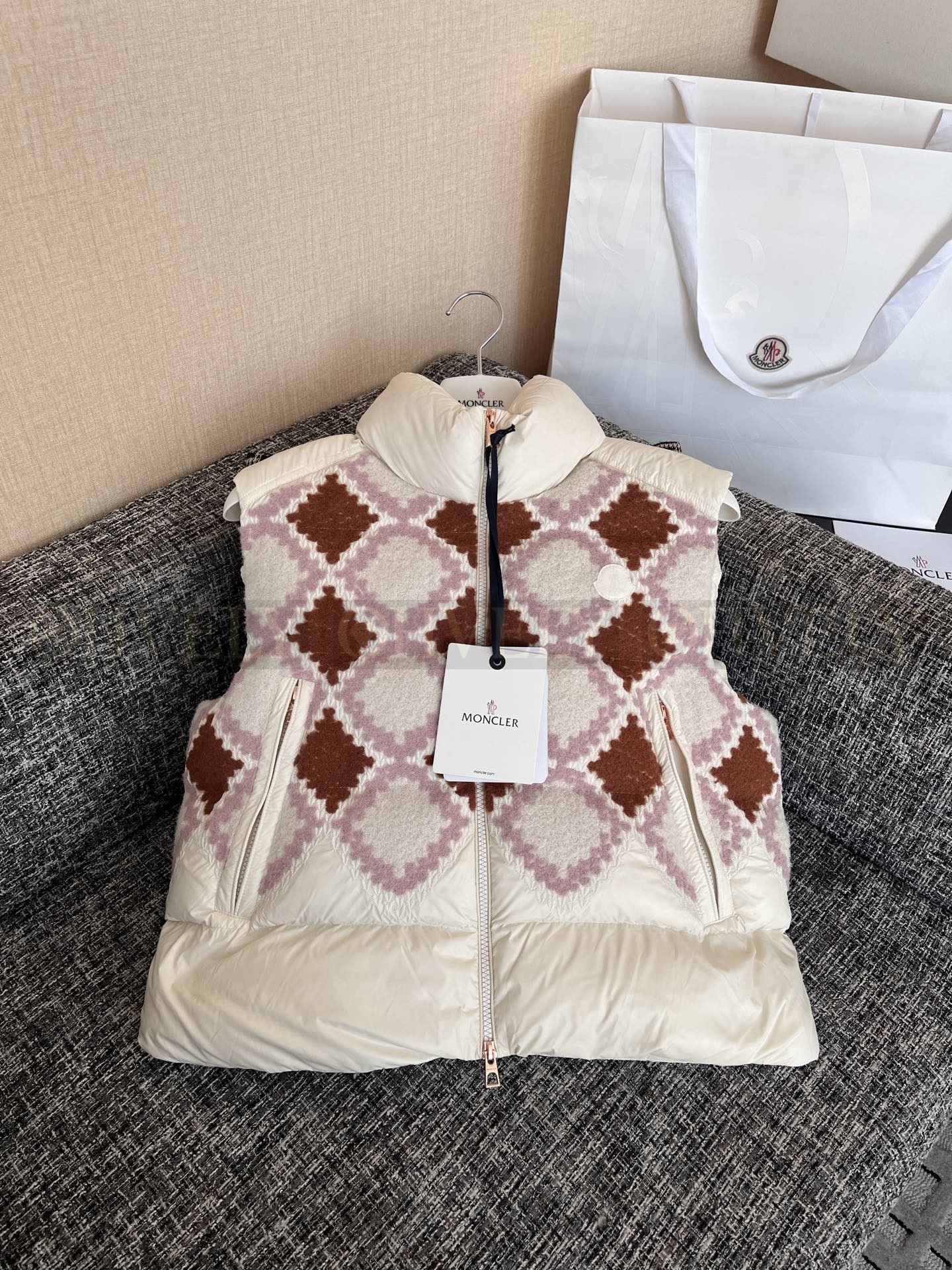 【 ZP 】Moncler 2025 패딩 (매장가 259만원) 상품 썸네일