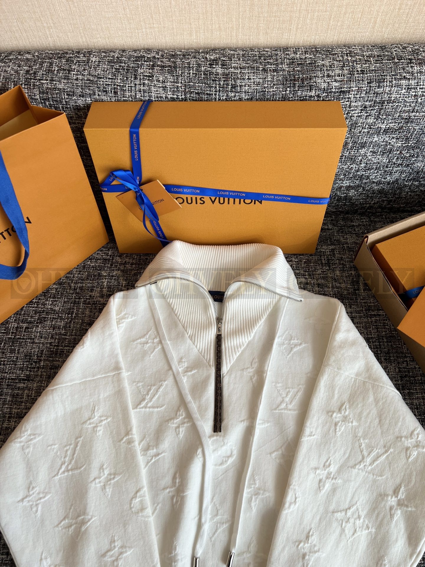 【 ZP 】Louis Vuitton 니트 (매장가 442만원) 상품 썸네일