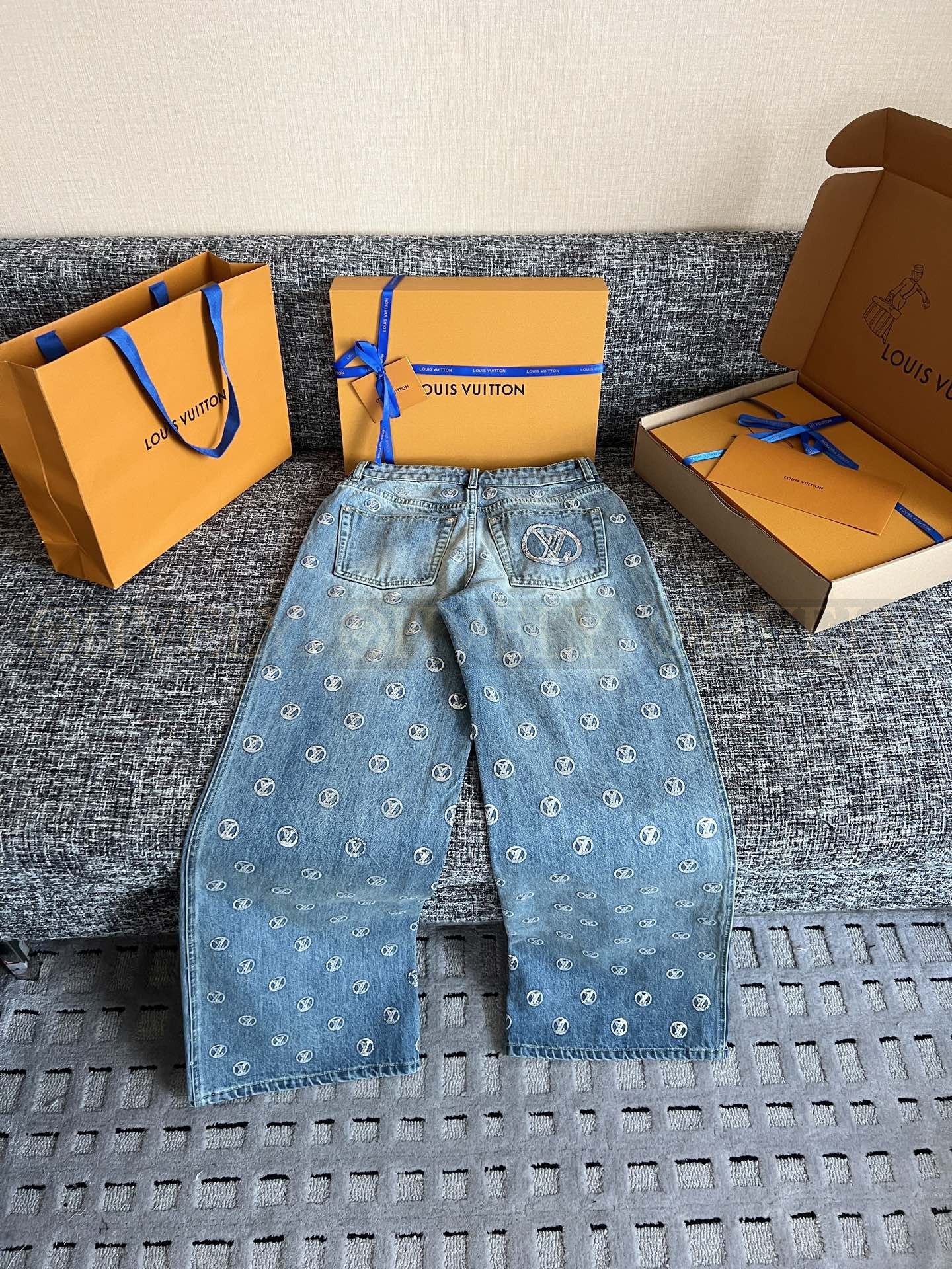 【 ZP 】Louis Vuitton 데님팬츠 (매장가 546만원) 상품 썸네일