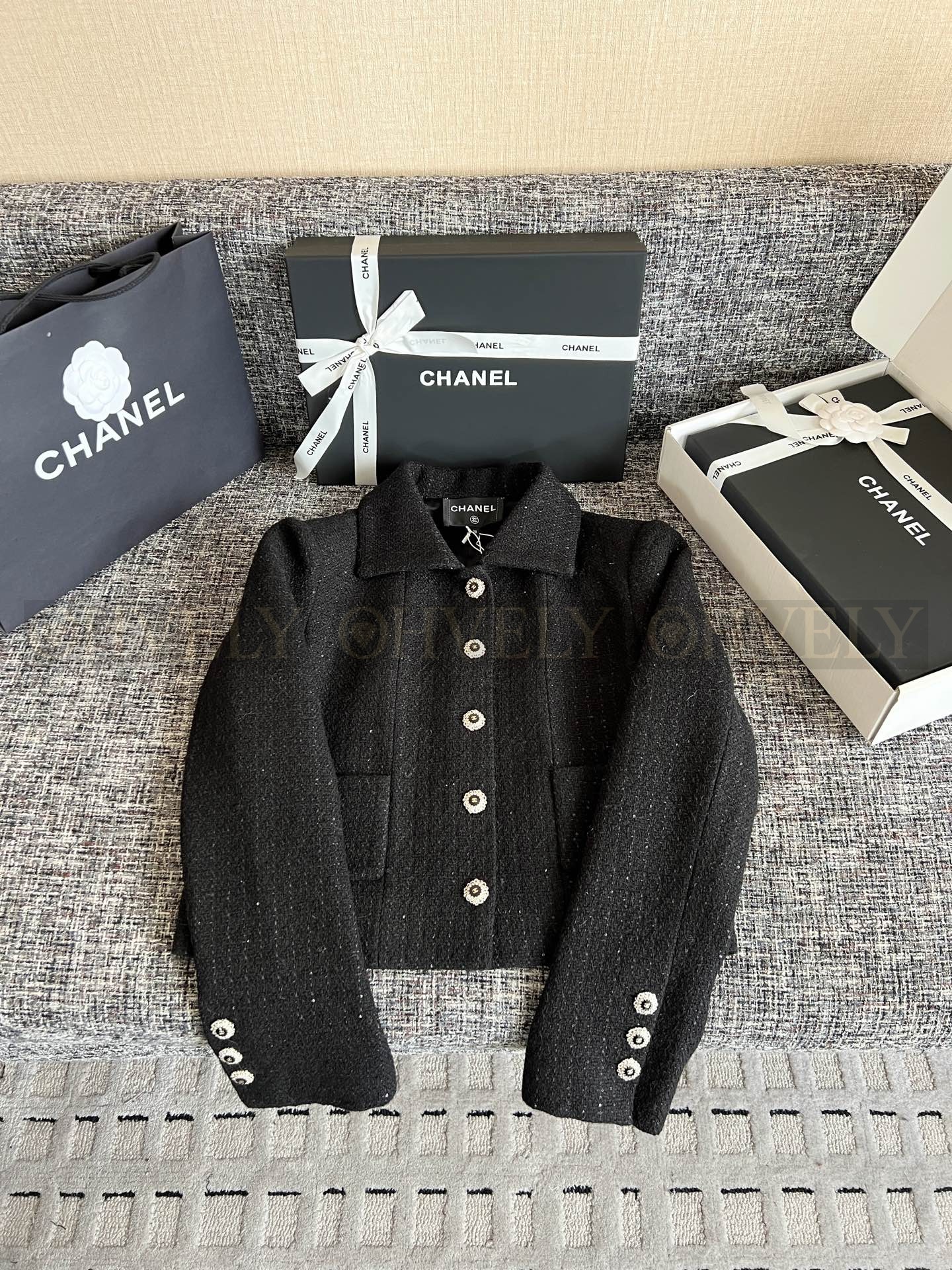 【 ZP 】CHANEL 2025 코트 자켓 (매장가 1190만원) 상품 썸네일