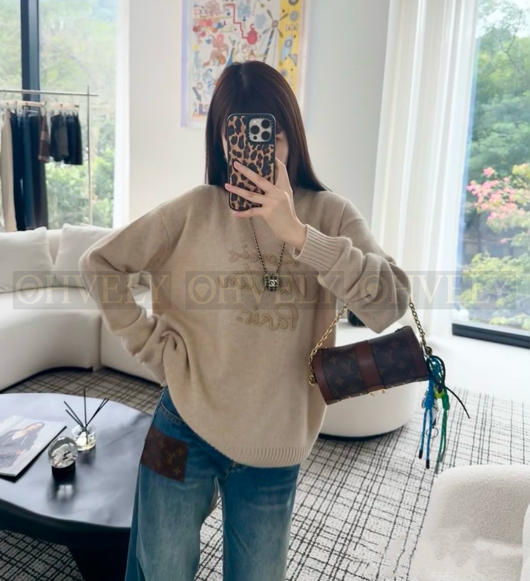 【 ZP 】Louis Vuitton 2025 니트 스웨터 (매장가 338만원) 상품 썸네일