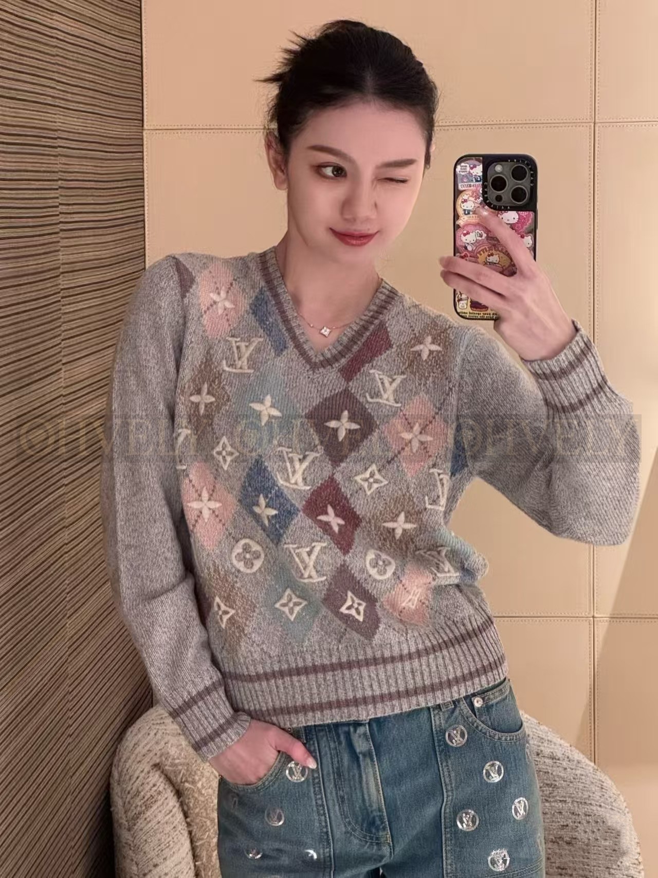 【 ZP 】Louis Vuitton 2025 스웨터 (매장가 396만원) 상품 썸네일