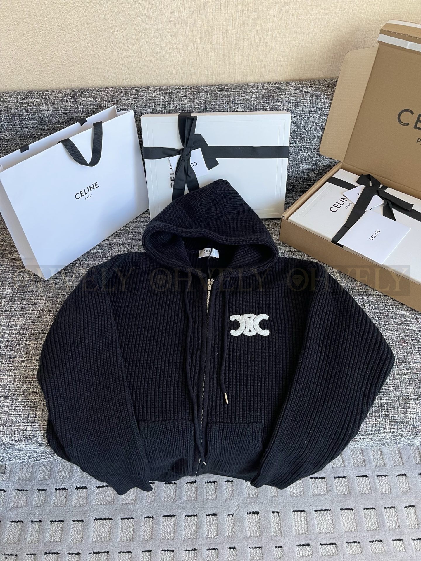 【 ZP 】Celine 2025 니트 후드 집업 (매장가 250만원) 상품 썸네일