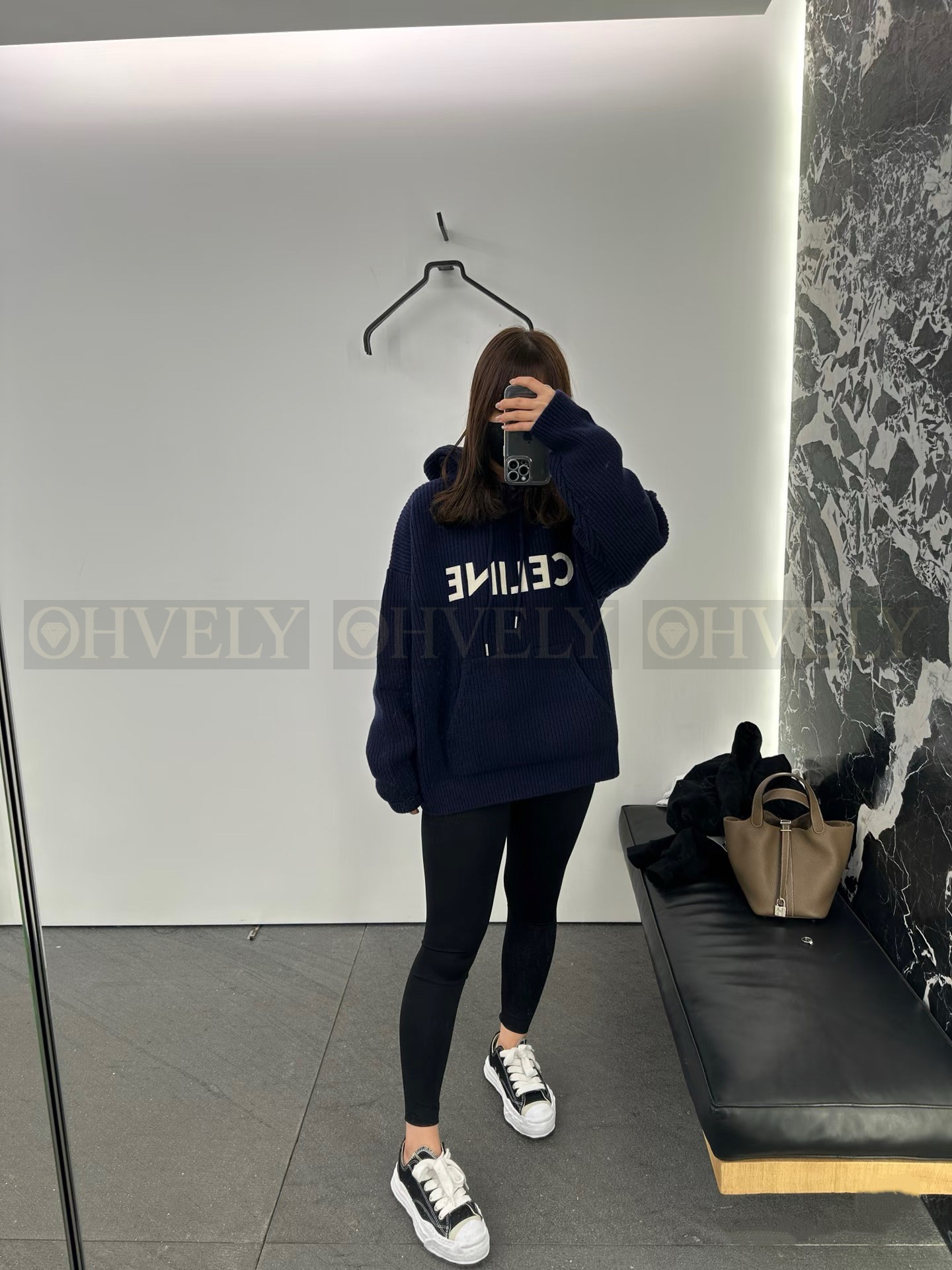【 ZP 】Celine 2025 니트후드 (매장가 250만원) 상품 썸네일