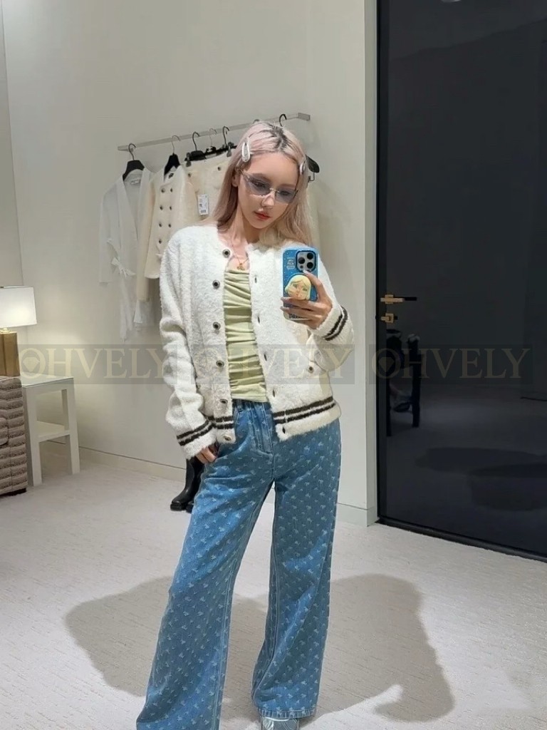【 ZP 】CHANEL 2025 울 가디건 (매장가 734만원) 상품 썸네일