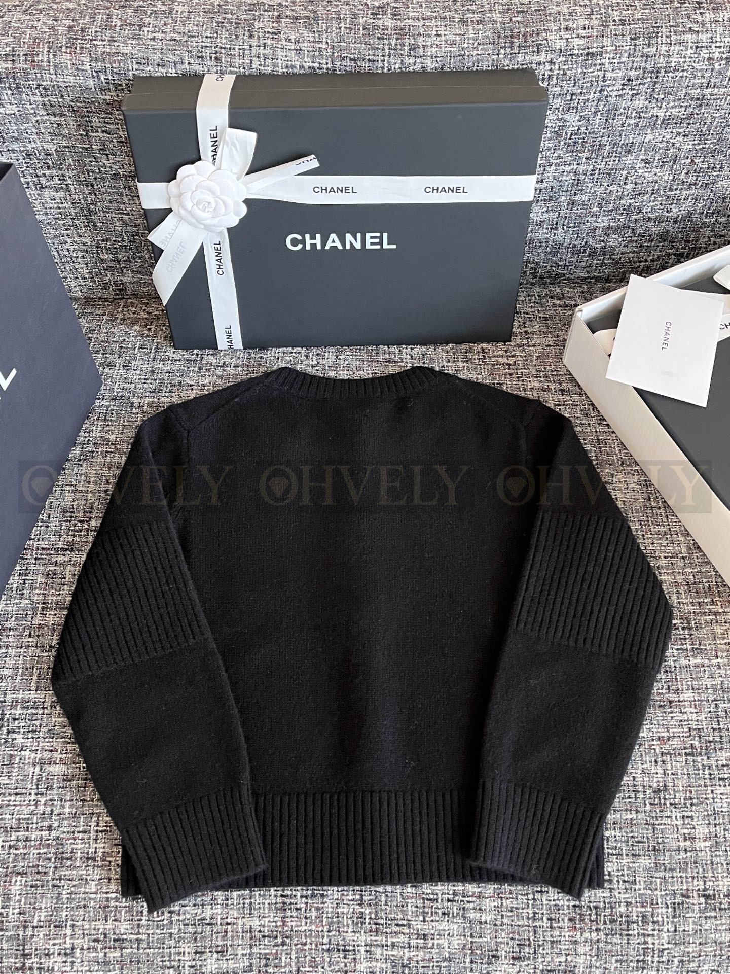 【 ZP 】CHANEL 2025 니트가디건 (매장가 560만원) 상품 썸네일