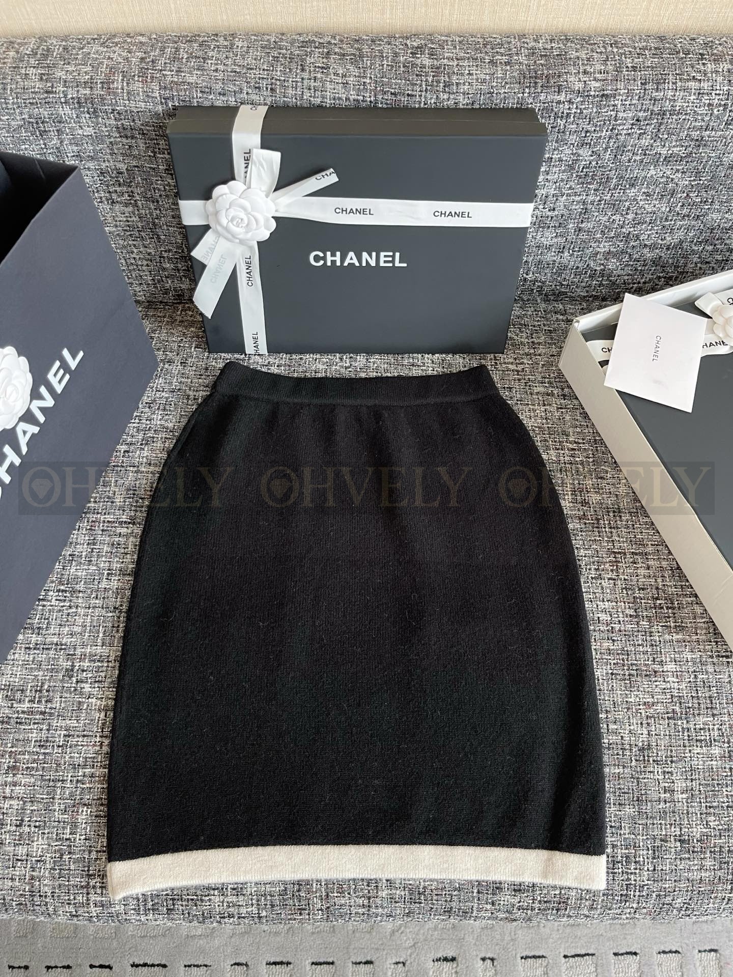 【 ZP 】CHANEL 2025 니트 스커트 - 블랙 (매장가 472만원) 상품 썸네일