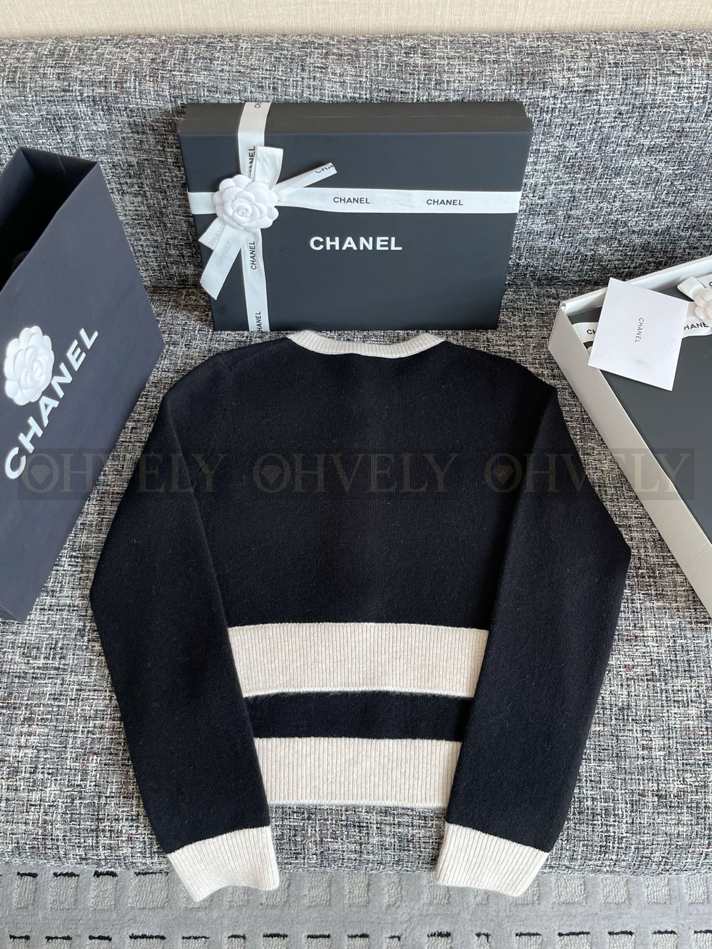 【 ZP 】CHANEL 2025 니트탑 - 블랙 (매장가 770만원) 상품 썸네일
