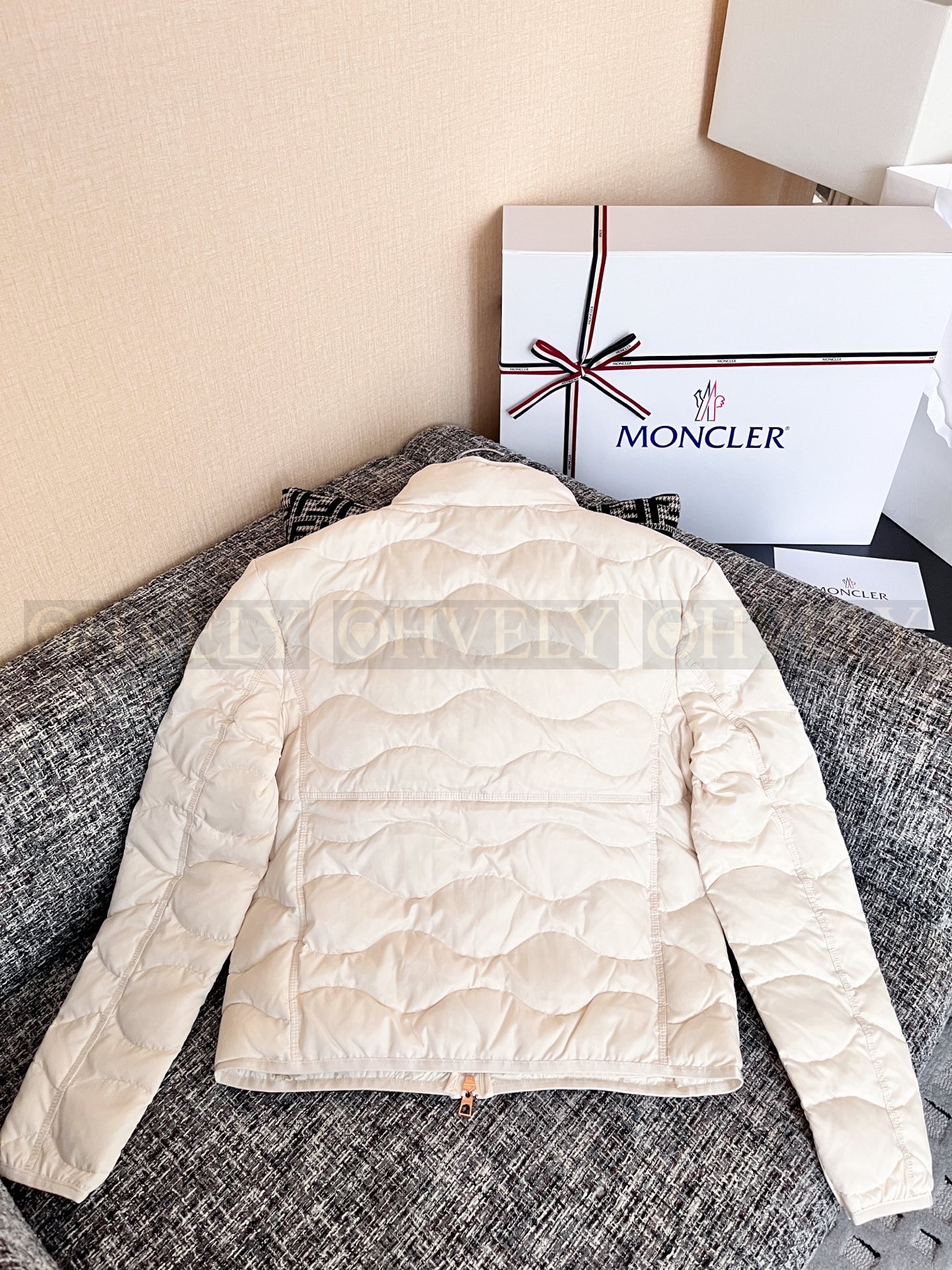 【 ZP 】Moncler 2025 패딩 (매장가 301만원) 상품 썸네일