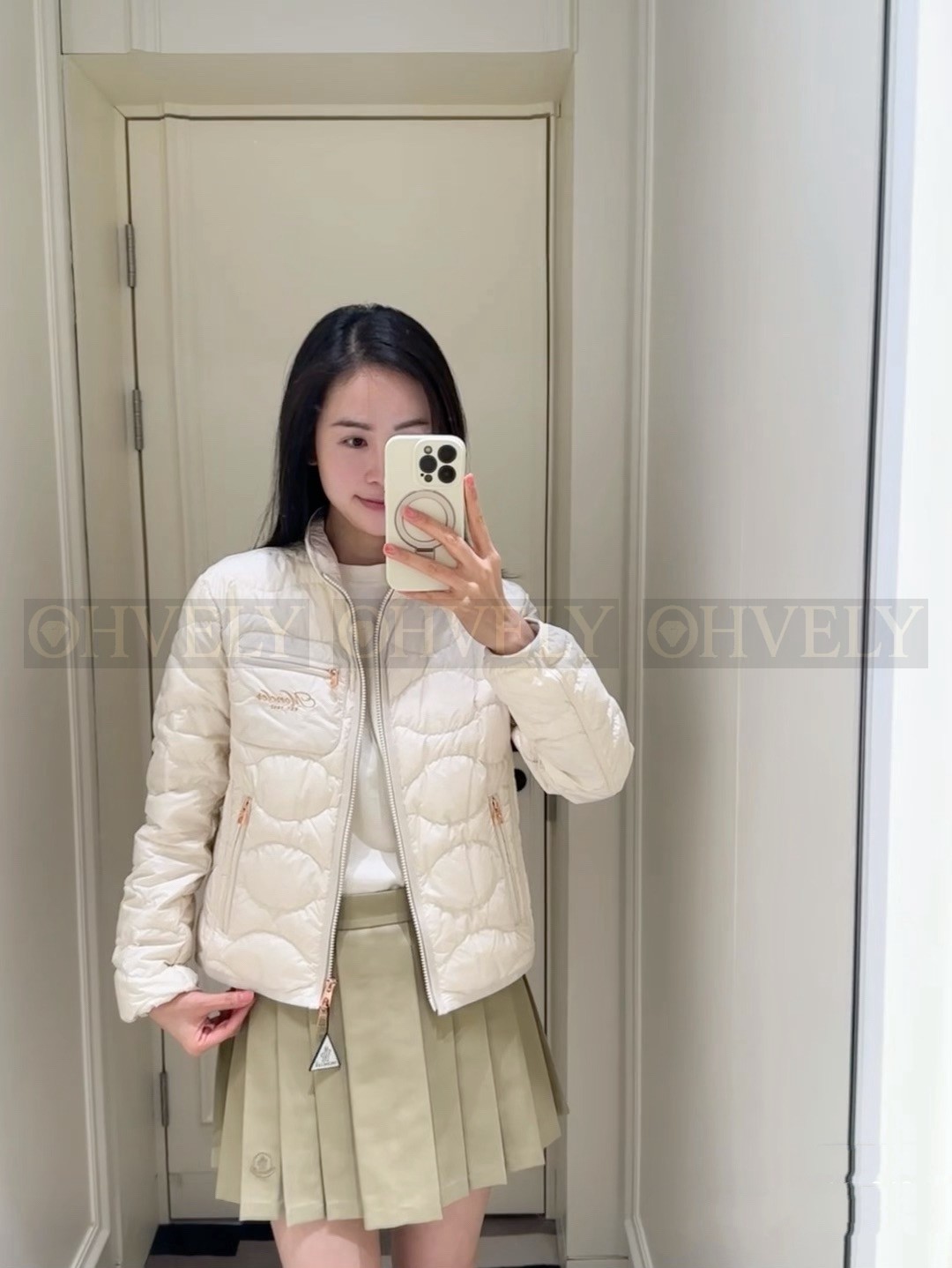 【 ZP 】Moncler 2025 패딩 (매장가 301만원) 상품 썸네일