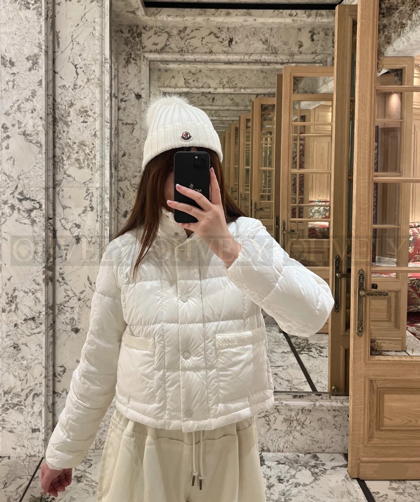 【 ZP 】Moncler 2025 패딩 (매장가 265만원) 상품 썸네일
