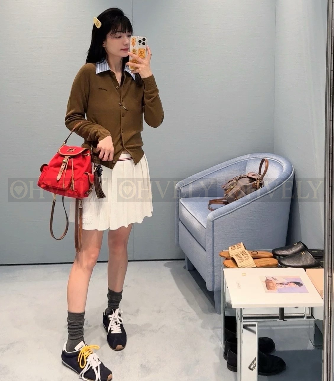 【 ZP 】MiuMiu 2025 니트가디건 (매장가 396만원) 상품 썸네일
