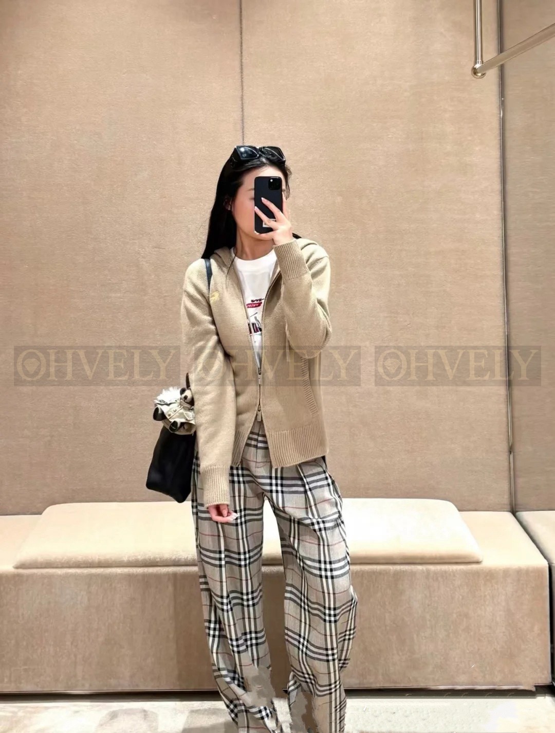 【 ZP 】Burberry 2025 니트 후드 집업 (매장가 237만원) 상품 썸네일