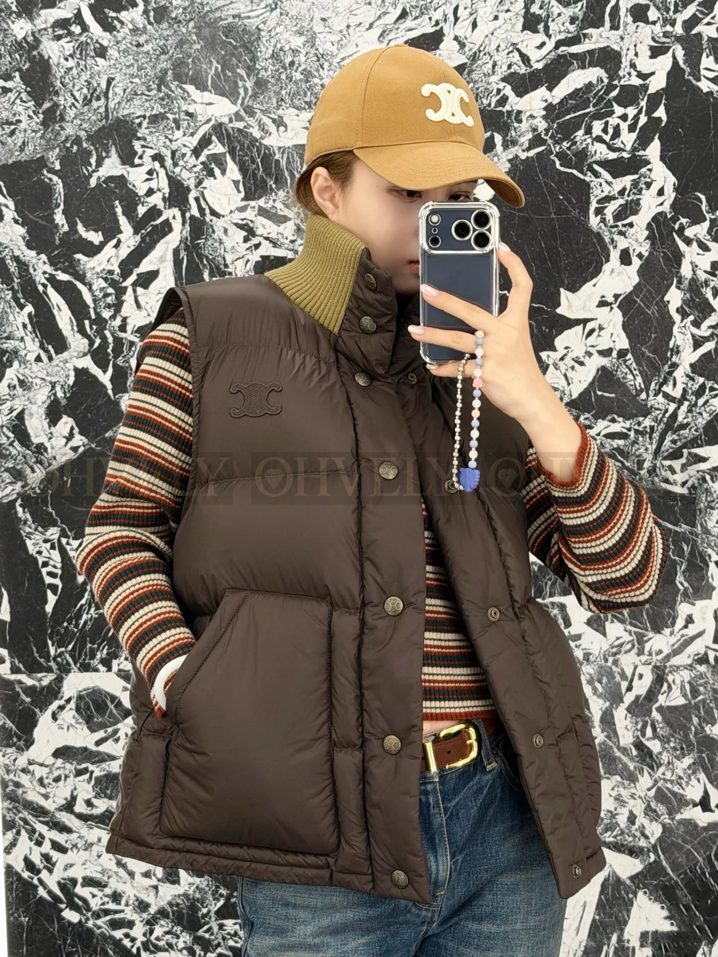 【 ZP 】Celine 2025 베스트 패딩 (매장가 390만원) 상품 썸네일