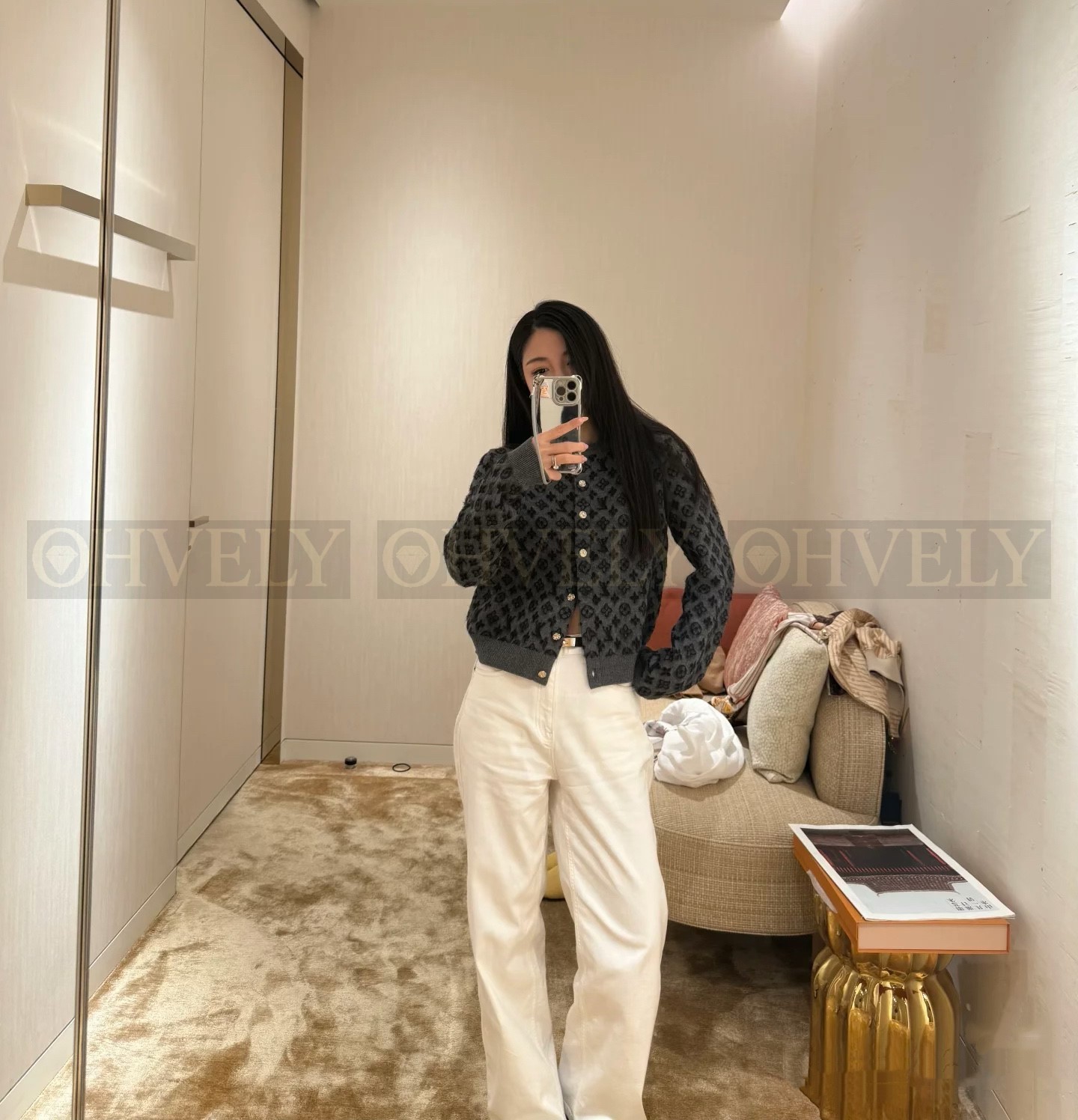 【 ZP 】Louis Vuitton 2025 모노그램 가디건 (매장가 398만원) 상품 썸네일