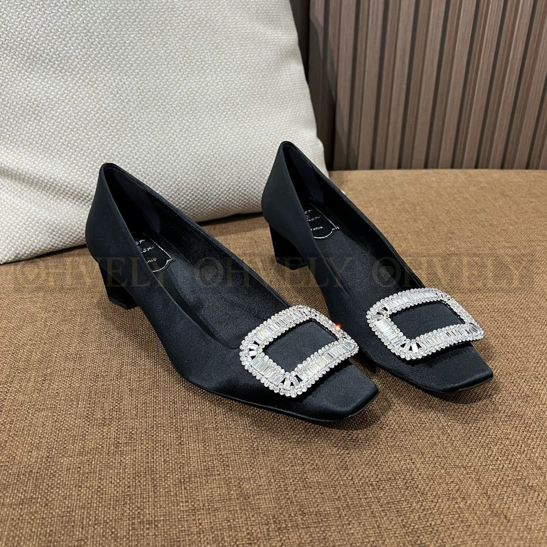 로저비비에 벨 비비에 크리스탈 버클 펌프스 상품 썸네일