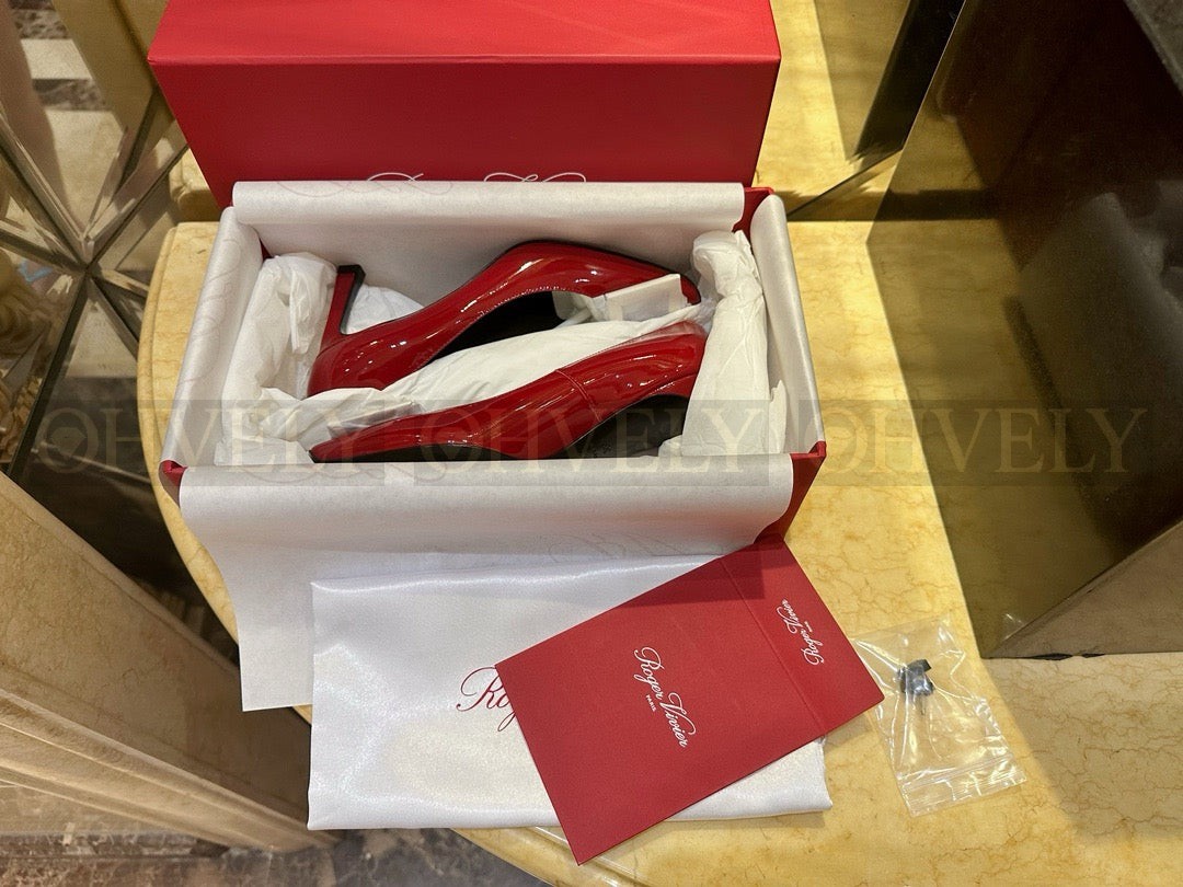 로저비비에 트럼펫 메탈 버클 힐 상품 썸네일
