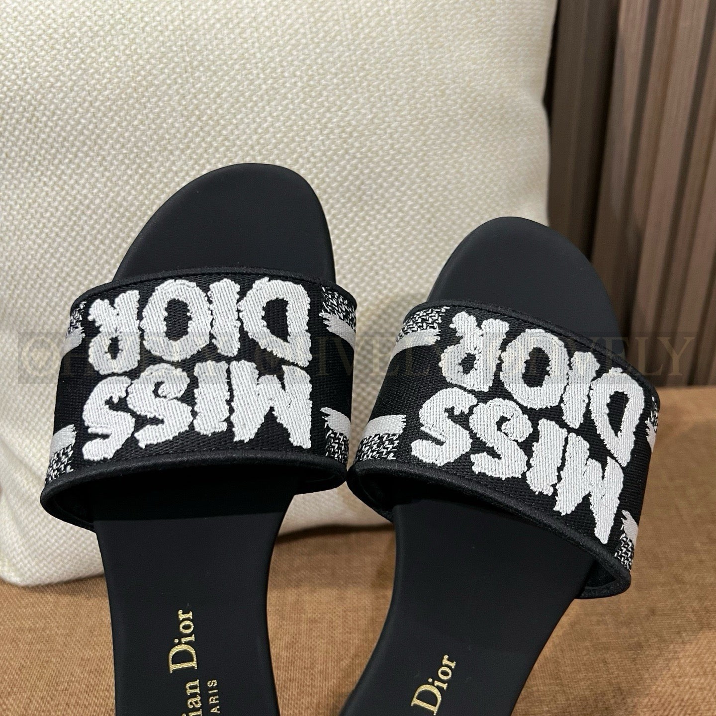 【 ZP버전 】DI 미스 디웨이 슬라이드 뮬 상품 썸네일
