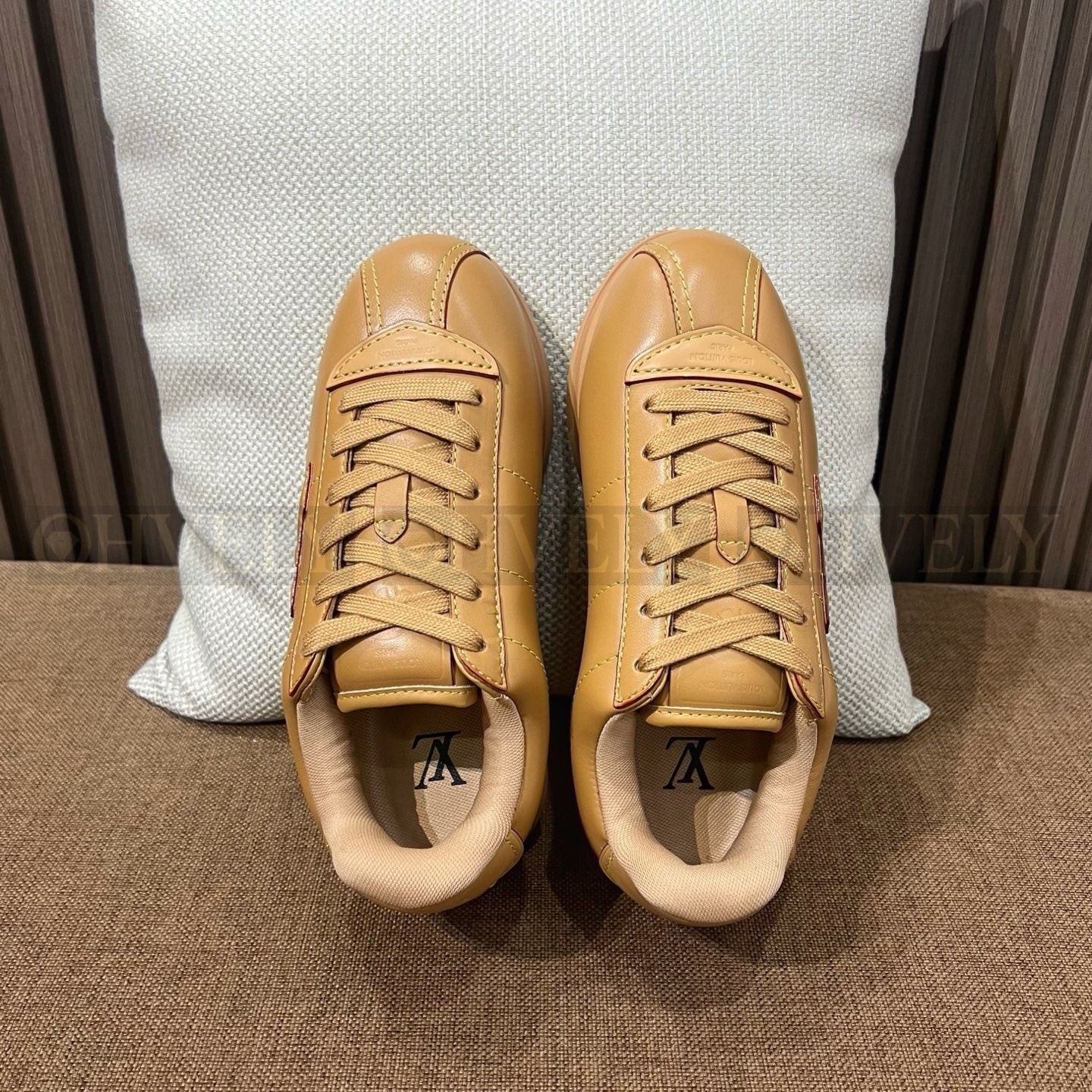루이비통 버터소프트 스니커즈