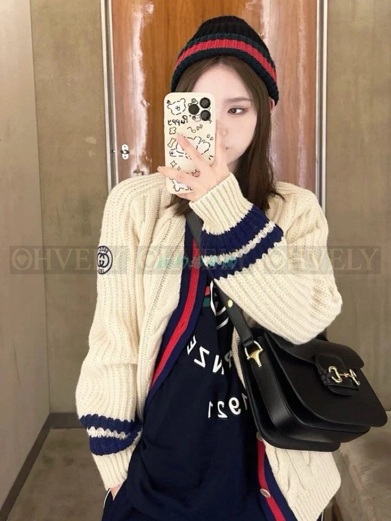 【 ZP 】Gucci 2025 니트 가디건 (매장가 248만원) 상품 썸네일