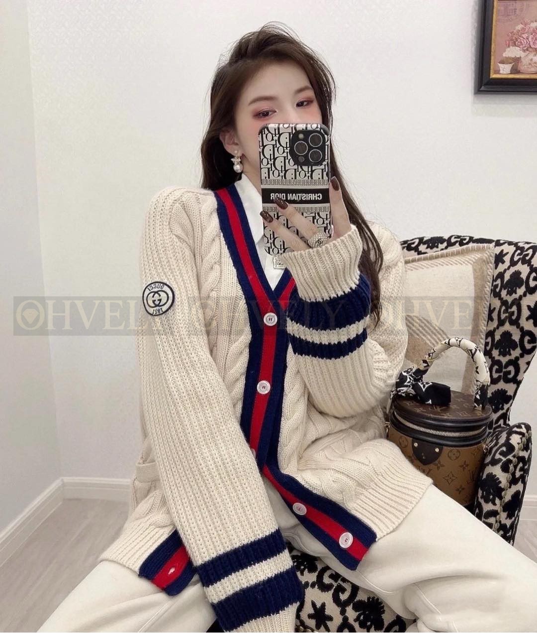 【 ZP 】Gucci 2025 니트 가디건 (매장가 248만원) 상품 썸네일