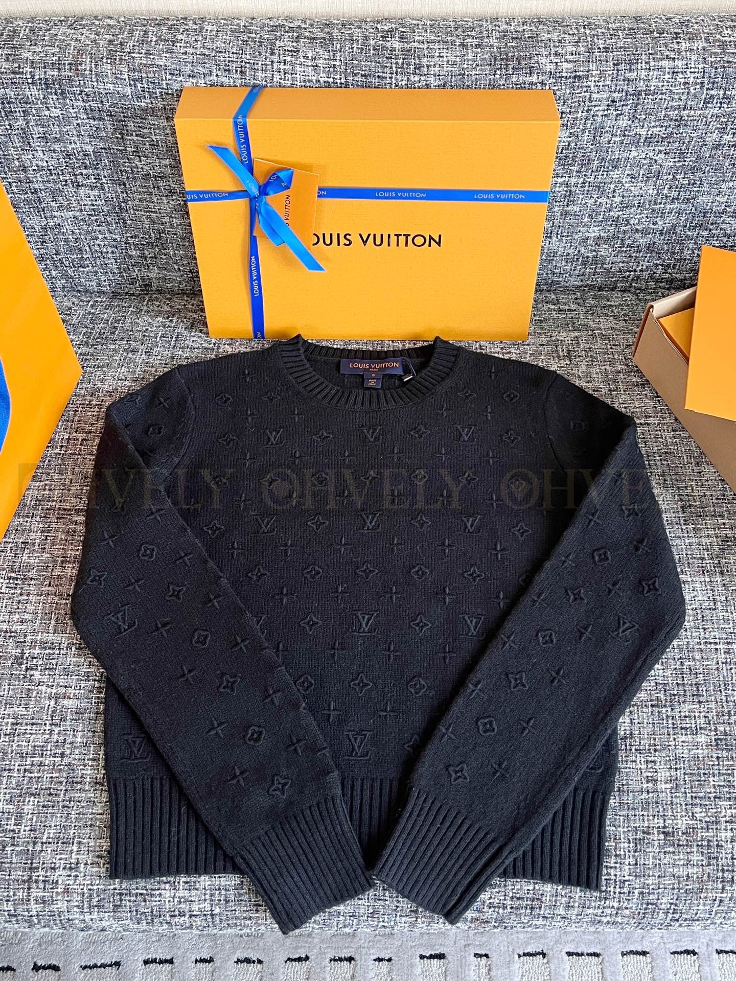 【 ZP 】Louis Vuitton 2025 스웨터 (매장가 360만원) 상품 썸네일