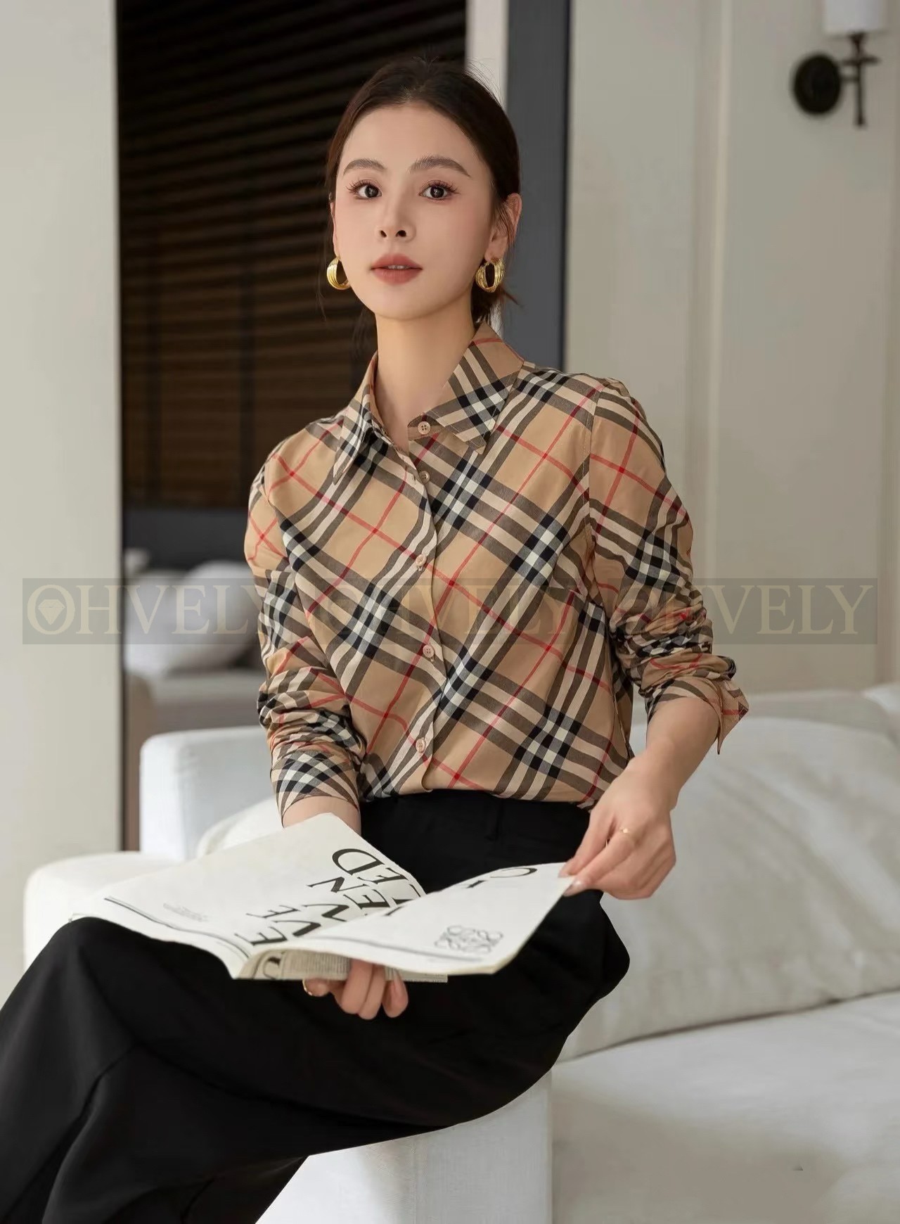 【 ZP 】Burberry 2025 블라우스 (매장가 127만원) 상품 썸네일