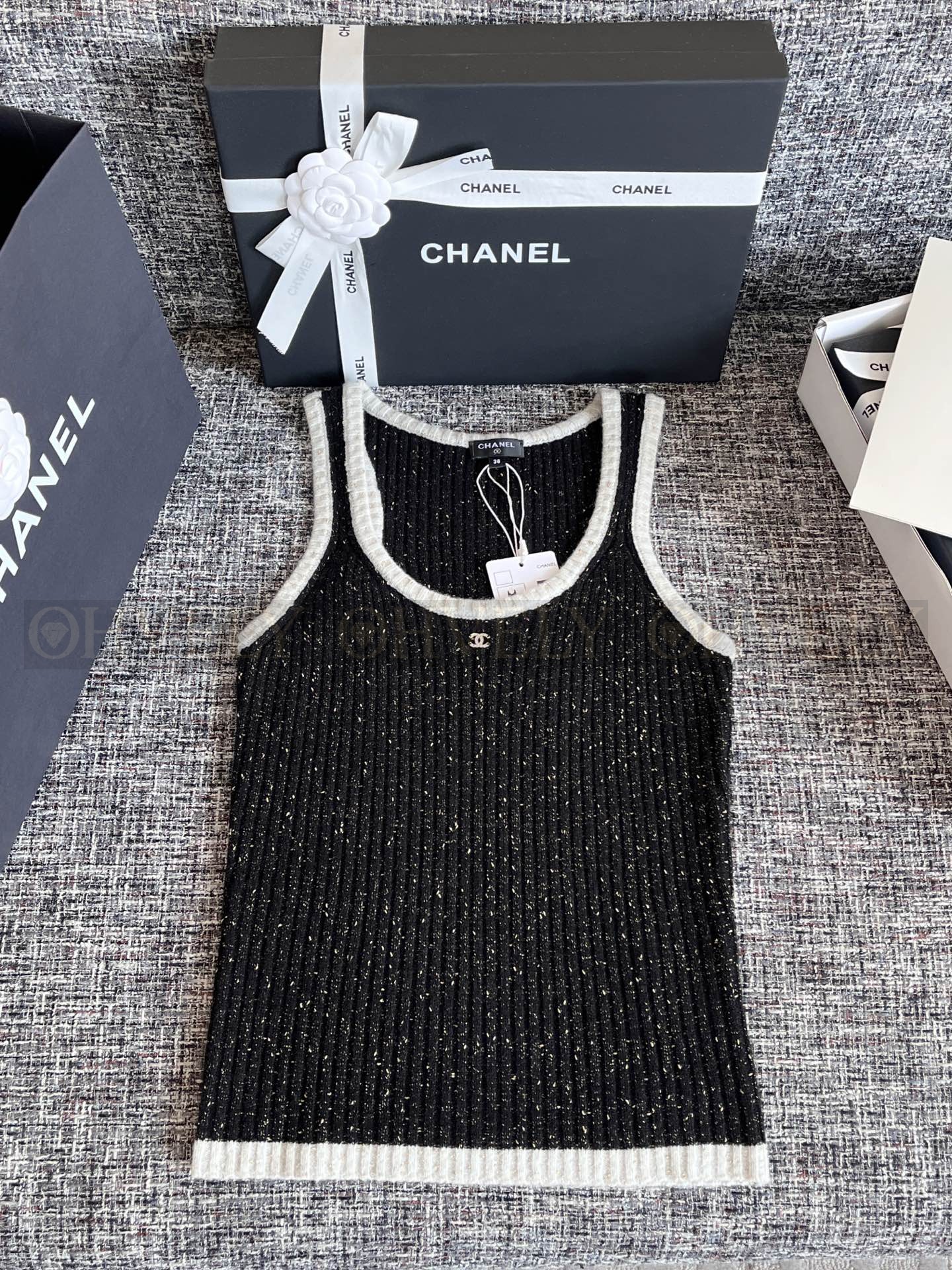 【 ZP 】CHANEL 2025 조끼 (매장가 378만원) 상품 썸네일