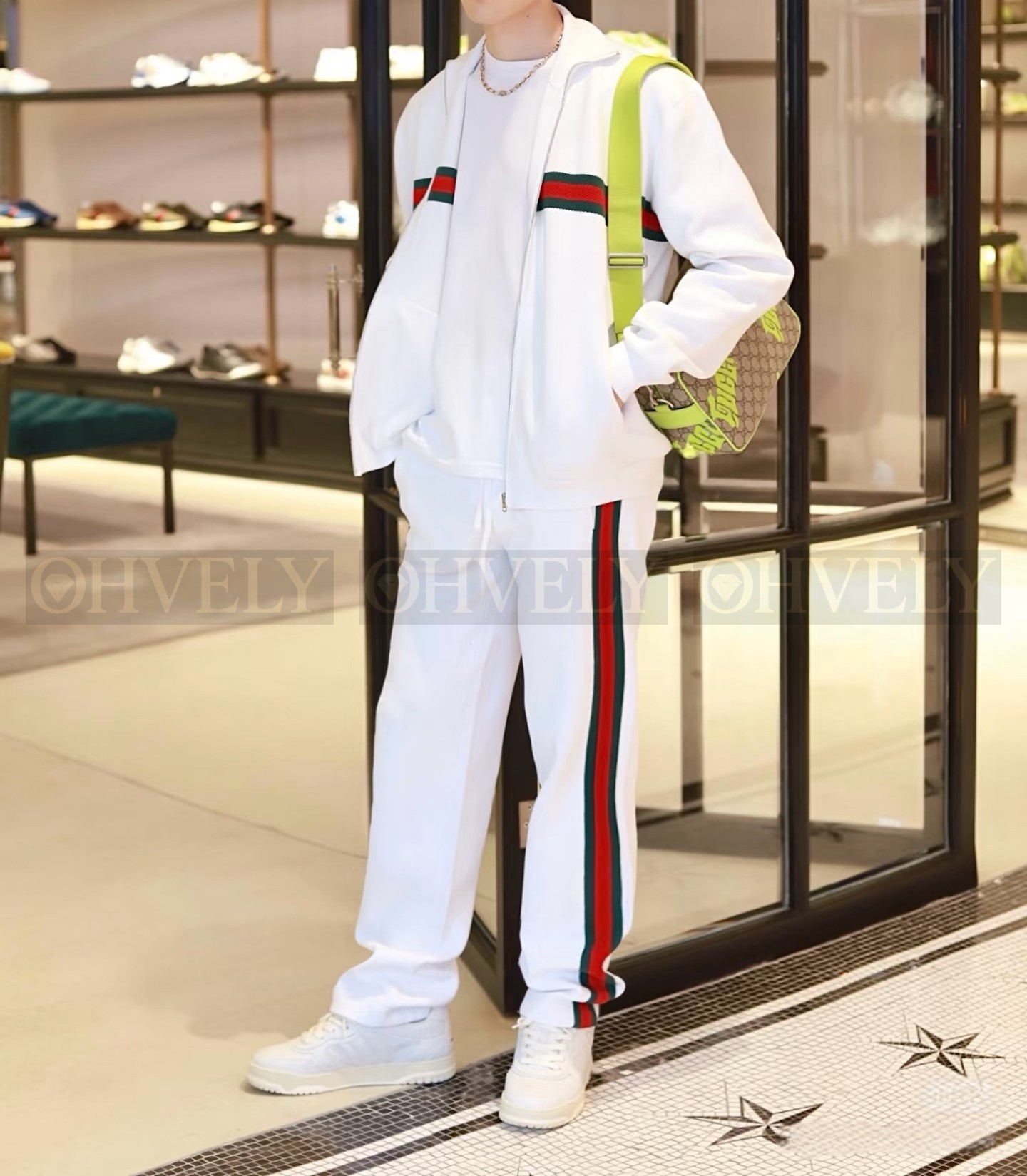 【 ZP 】GUCCI 트레이닝 아우터 (매장가 268만원) 상품 썸네일