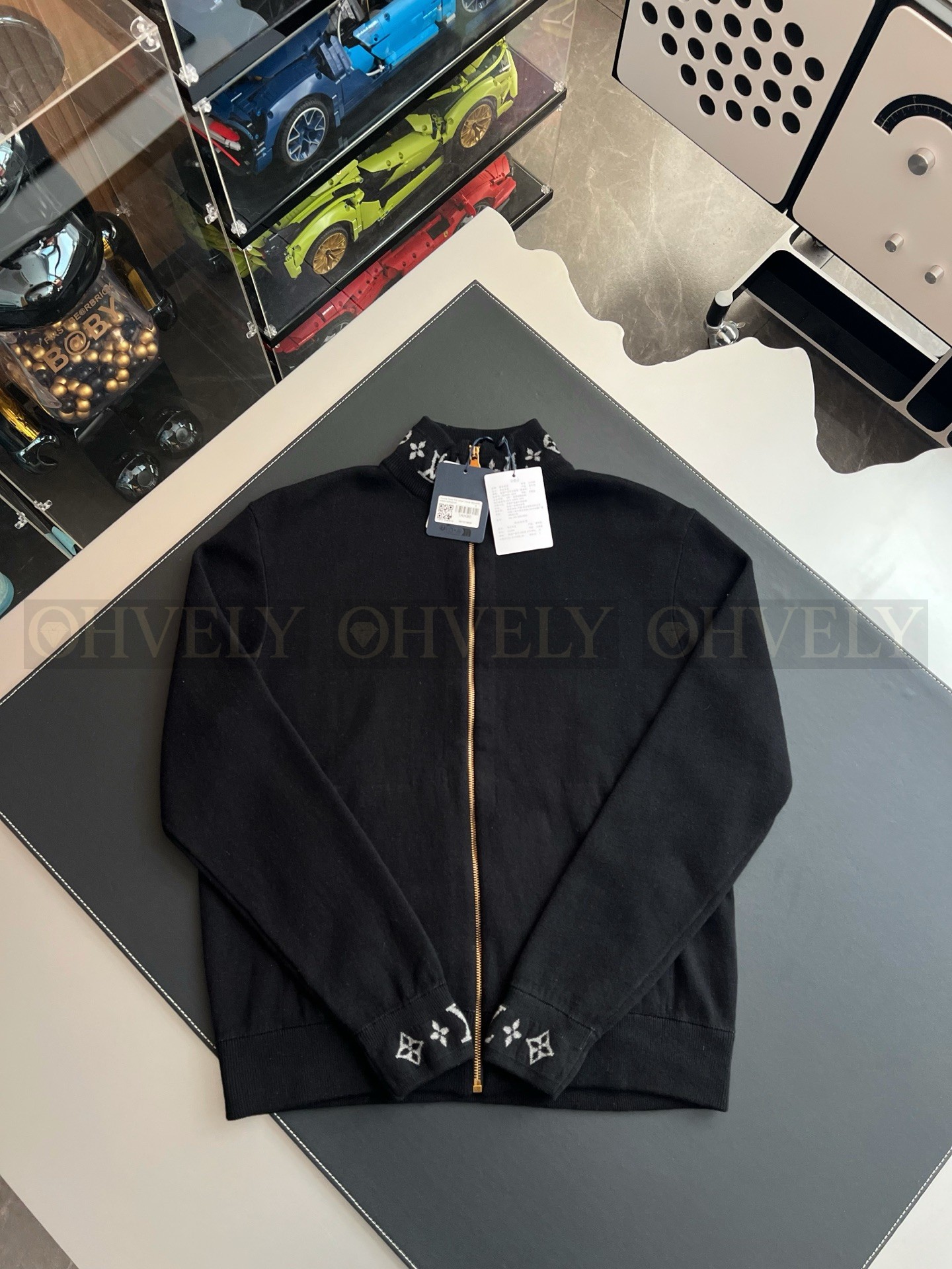 【 ZP 】LOUIS VUITTON 아우터 (매장가 340만원) 상품 썸네일