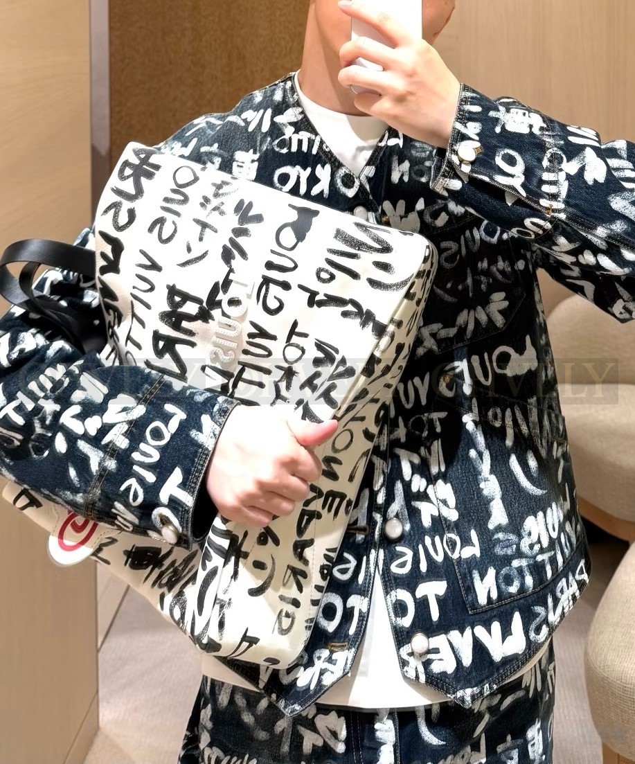 【 ZP 】LOUIS VUITTON 아우터 (매장가 650만원)