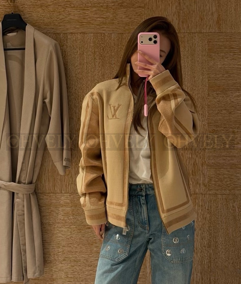 【 ZP 】LOUIS VUITTON 집업 아우터 (매장가 414만원) 상품 썸네일