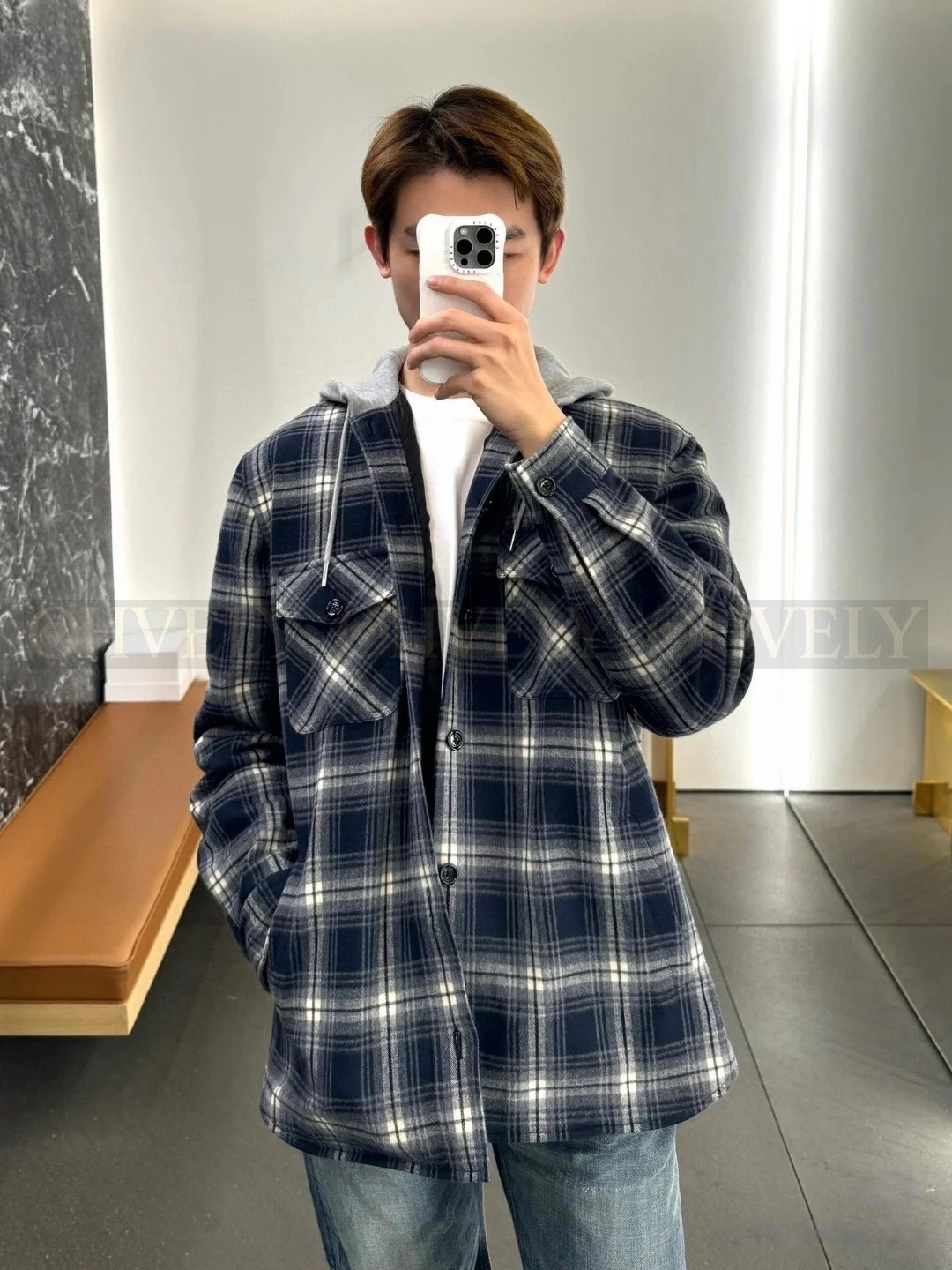 【 ZP 】CELINE 체크 아우터 (350만원) 상품 썸네일