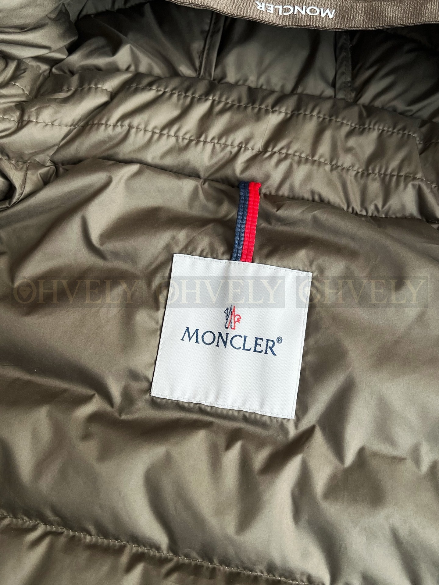【 ZP 】MONCLER 패딩 (매장가 240만원) 상품 썸네일