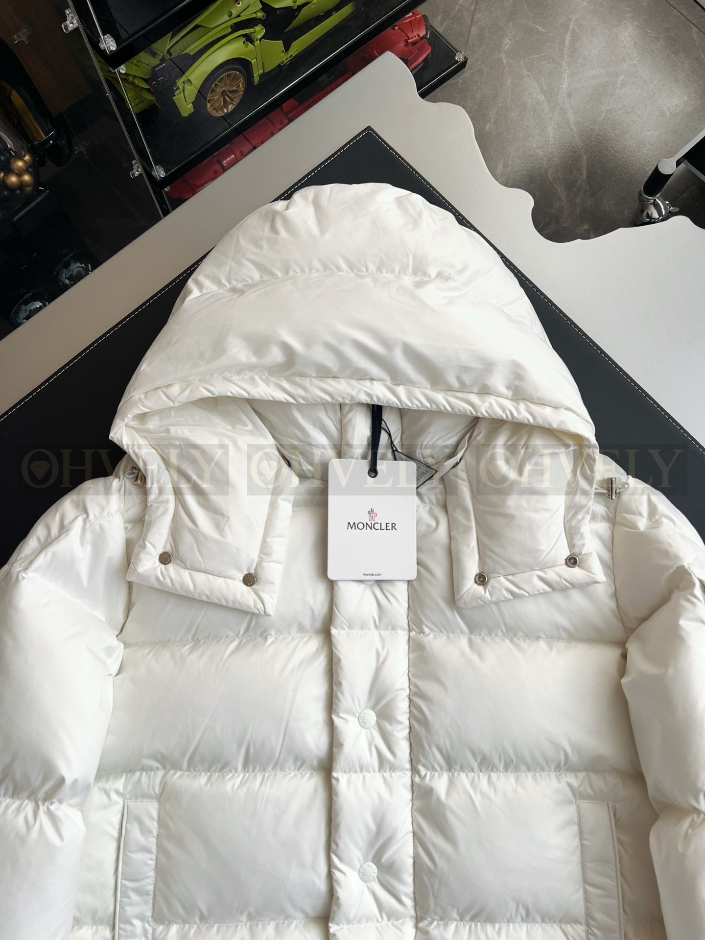【 ZP 】MONCLER 패딩 (매장가 353만원) 상품 썸네일