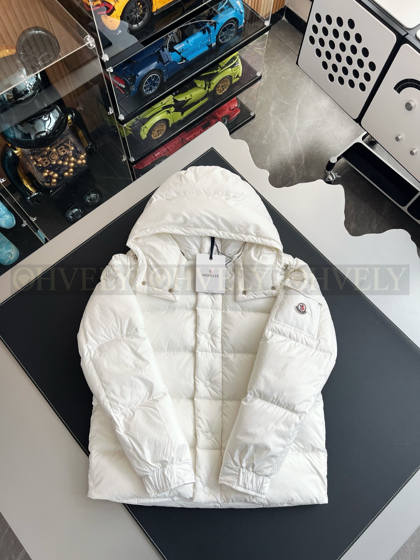 【 ZP 】MONCLER 패딩 (매장가 353만원)
