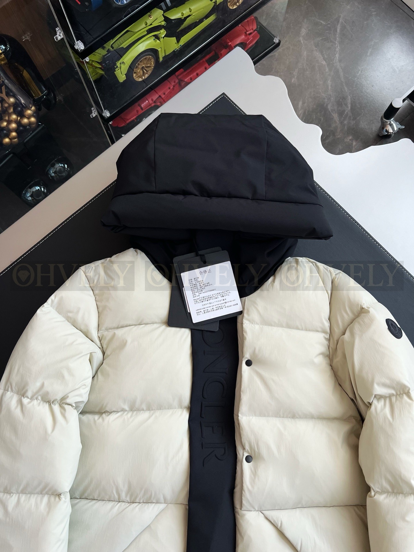 【 ZP 】MONCLER 패딩 (매장가 356만원) 상품 썸네일