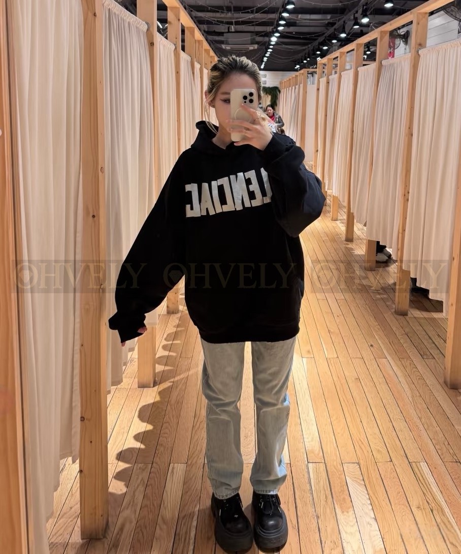 【 ZP 】BALENCIAGA 후드 맨투맨 (매장가 210만원) 상품 썸네일