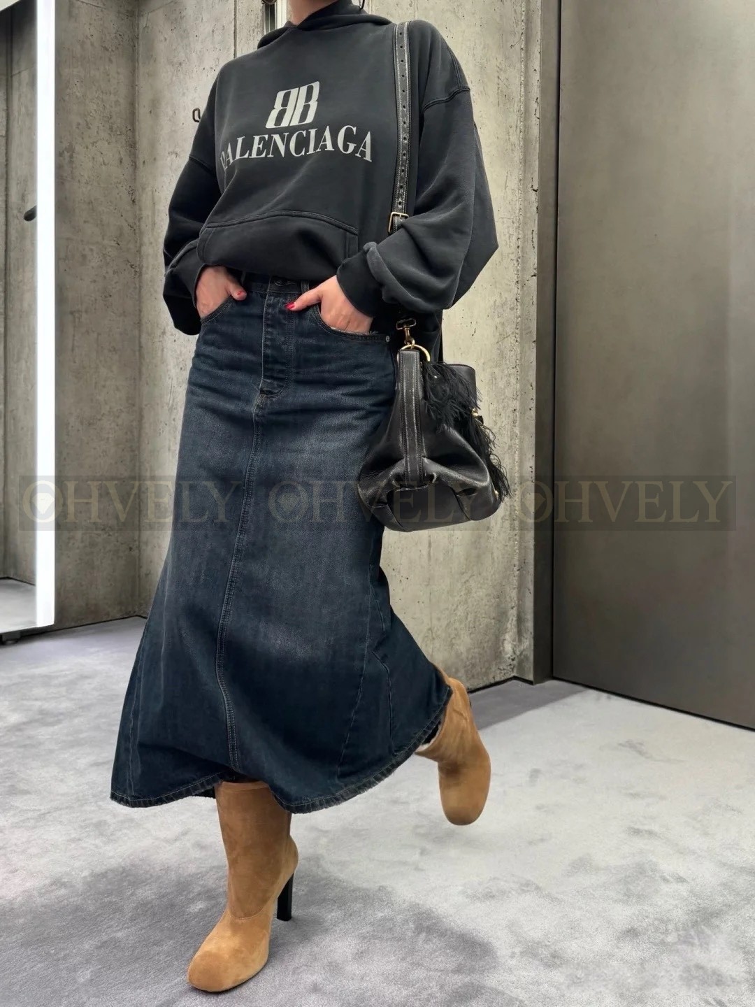 【 ZP 】BALENCIAGA 후드 맨투맨 (매장가 164만원) 상품 썸네일